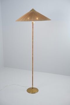 Paavo Tynell "Trumpet" Chinese Hat Floor Lamp 9602 Brass & Rattan, Taito 1940s