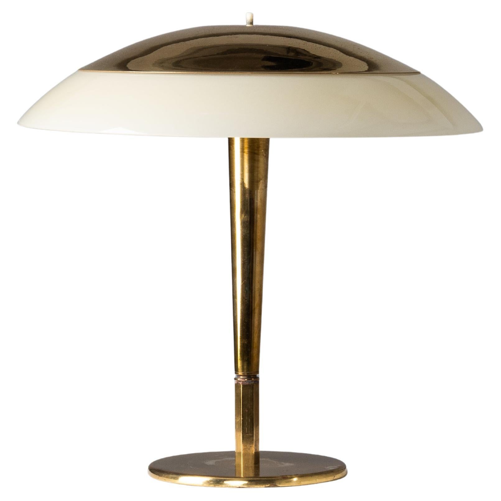 Paavo Tynell ‘Umbrella’ Table Lamp Model 5061 in Brass and Glass, Taito, 1950s
