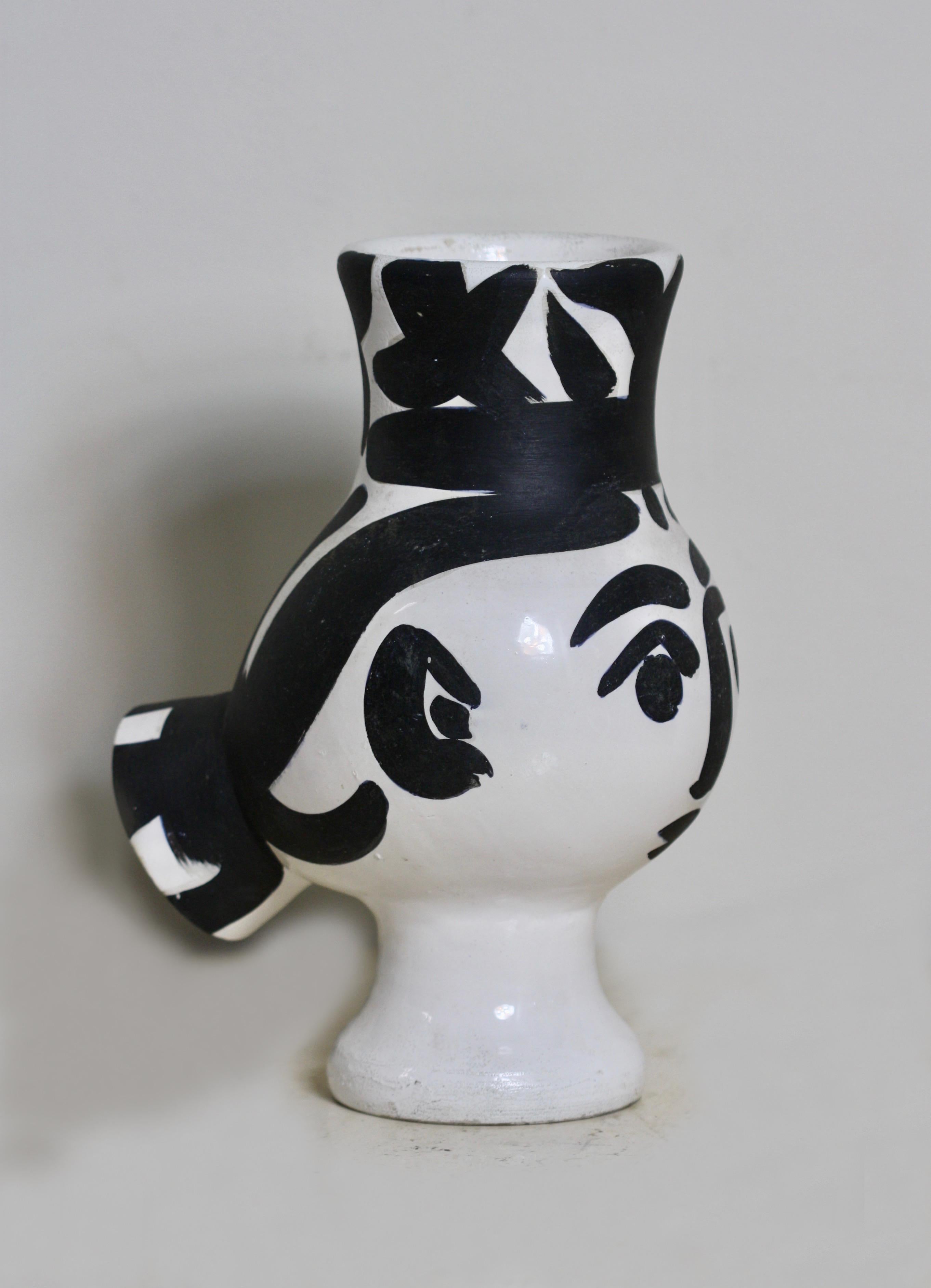Pablo Picasso (1881-1973)
Chouette Femme (A. R. 119)
Terre de faïence vase, 1951, from the edition of 500, partially glazed and painted, with the Edition Picasso and Madoura stamps
Measures: Height 280mm 11in.