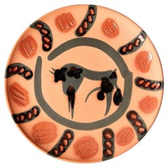 Pablo Picasso, Bull, Turned round dish, 1957, edition of 250 copies.