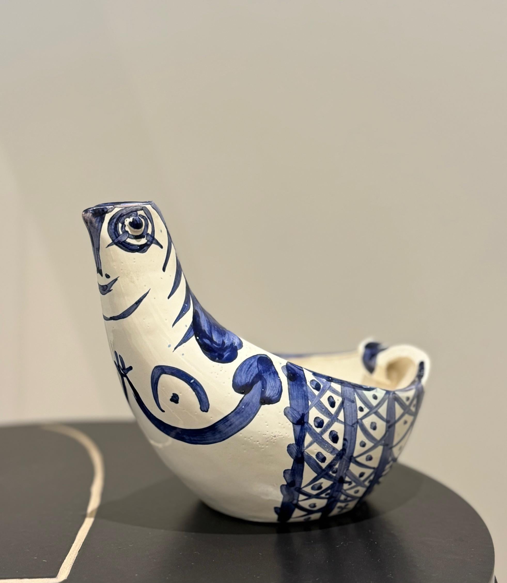 Picasso ( 1881-1973 ) 
Hen subject - 1954 (AR # 250)
Turned shape piece , glazed earthenware clay with white & blue enamel , from an edition of 500,  stamped 