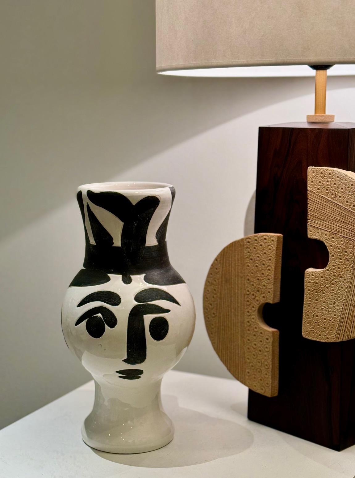 Pablo Picasso, Keramikausgabe Madoura , Holzvase mit Eule, Frau in Holzform, 1951 im Zustand „Gut“ im Angebot in Paris, FR