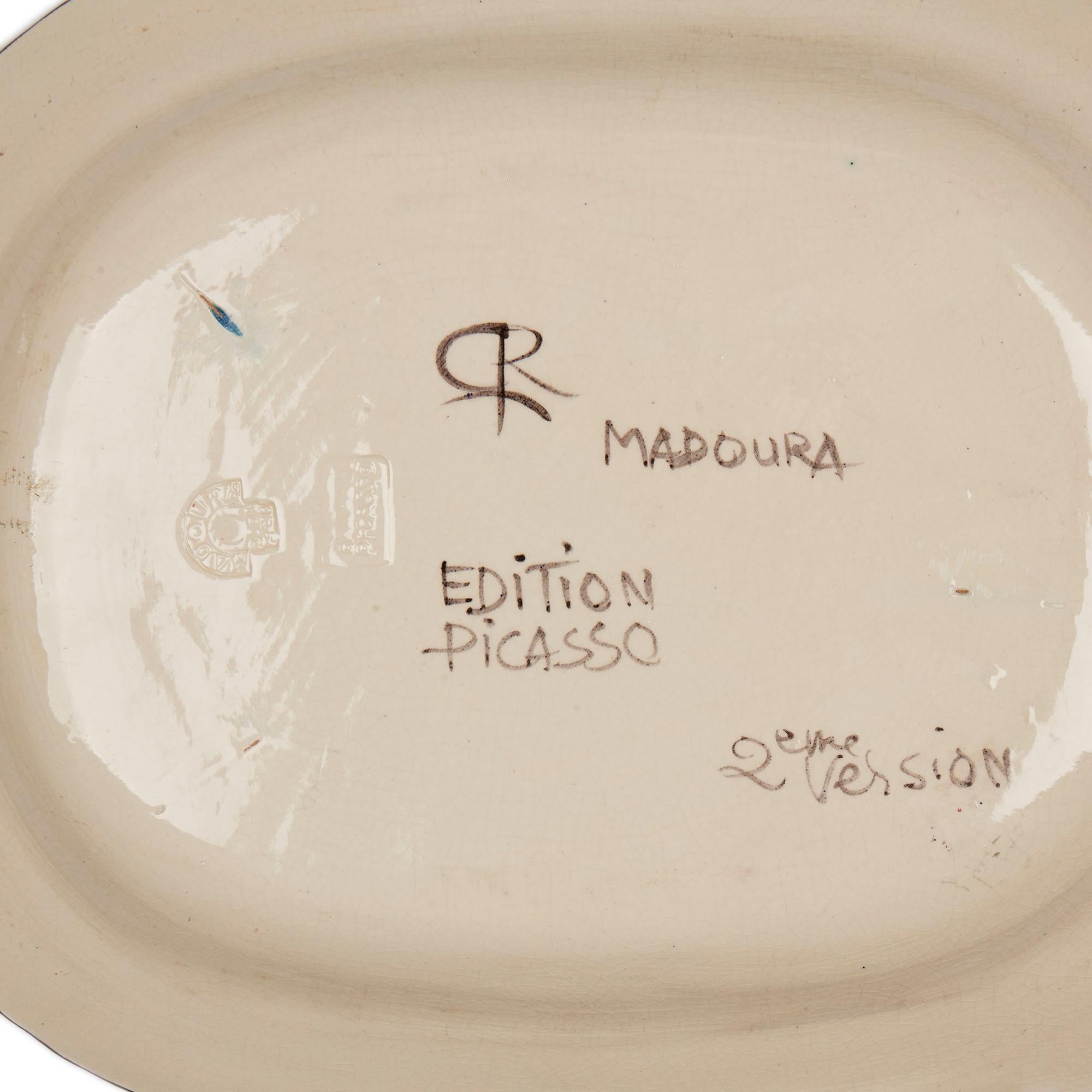 European Pablo Picasso, Colombe Sur Lit De Paille, Earthenware Dish 1949 'AR79'