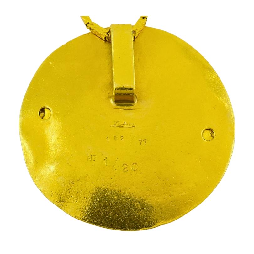 Pablo Picasso Design Faune Cavalier 23k Gold Medallion Pendant Estate Jewelry In Excellent Condition For Sale In Beverly Hills, CA