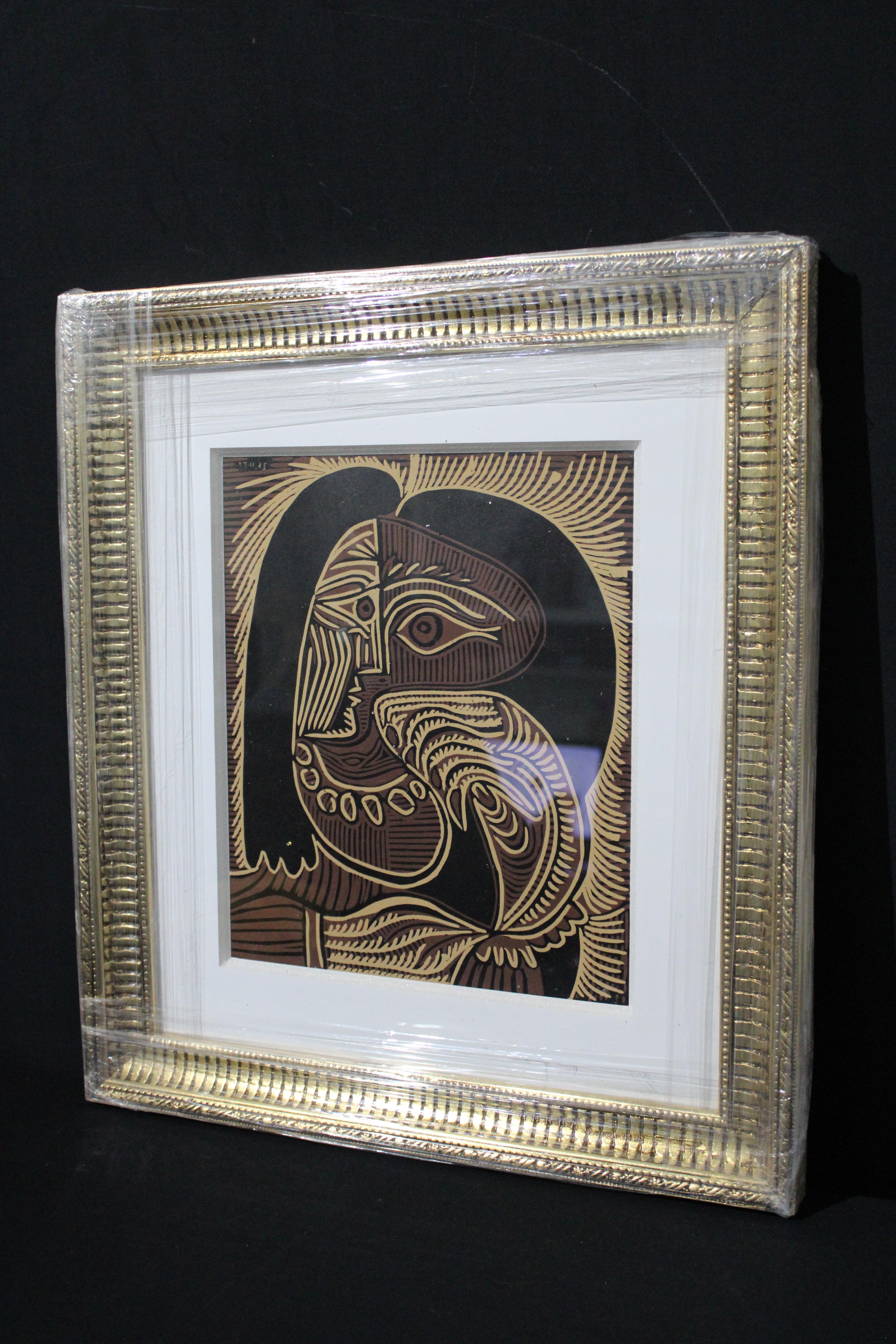 Picasso, Linoleum Cut - Painting de Pablo Picasso