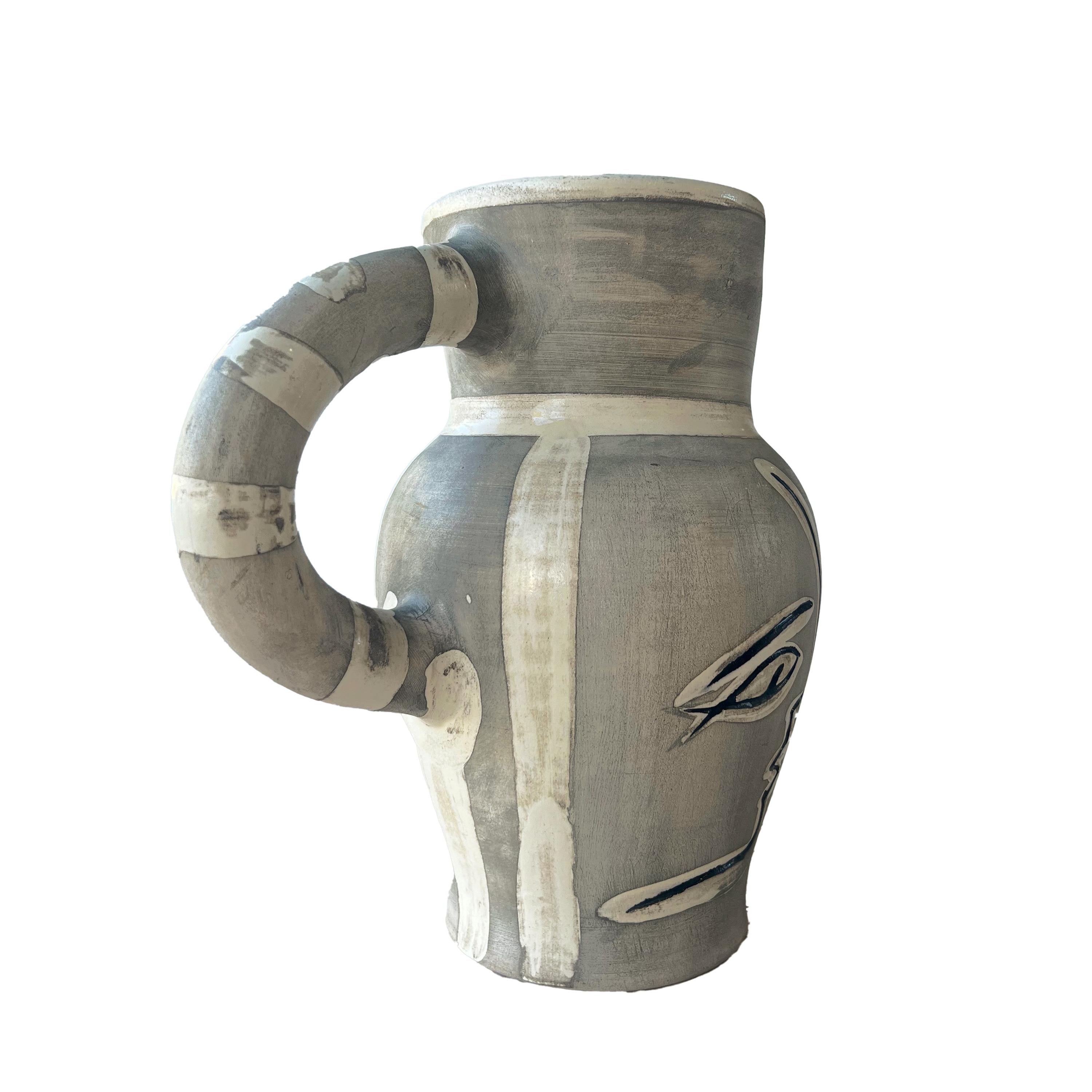 Spanish Pablo Picasso Pichet gravé gris, Picasso, Pitcher, Owl, Portrait, Design, 1954 For Sale