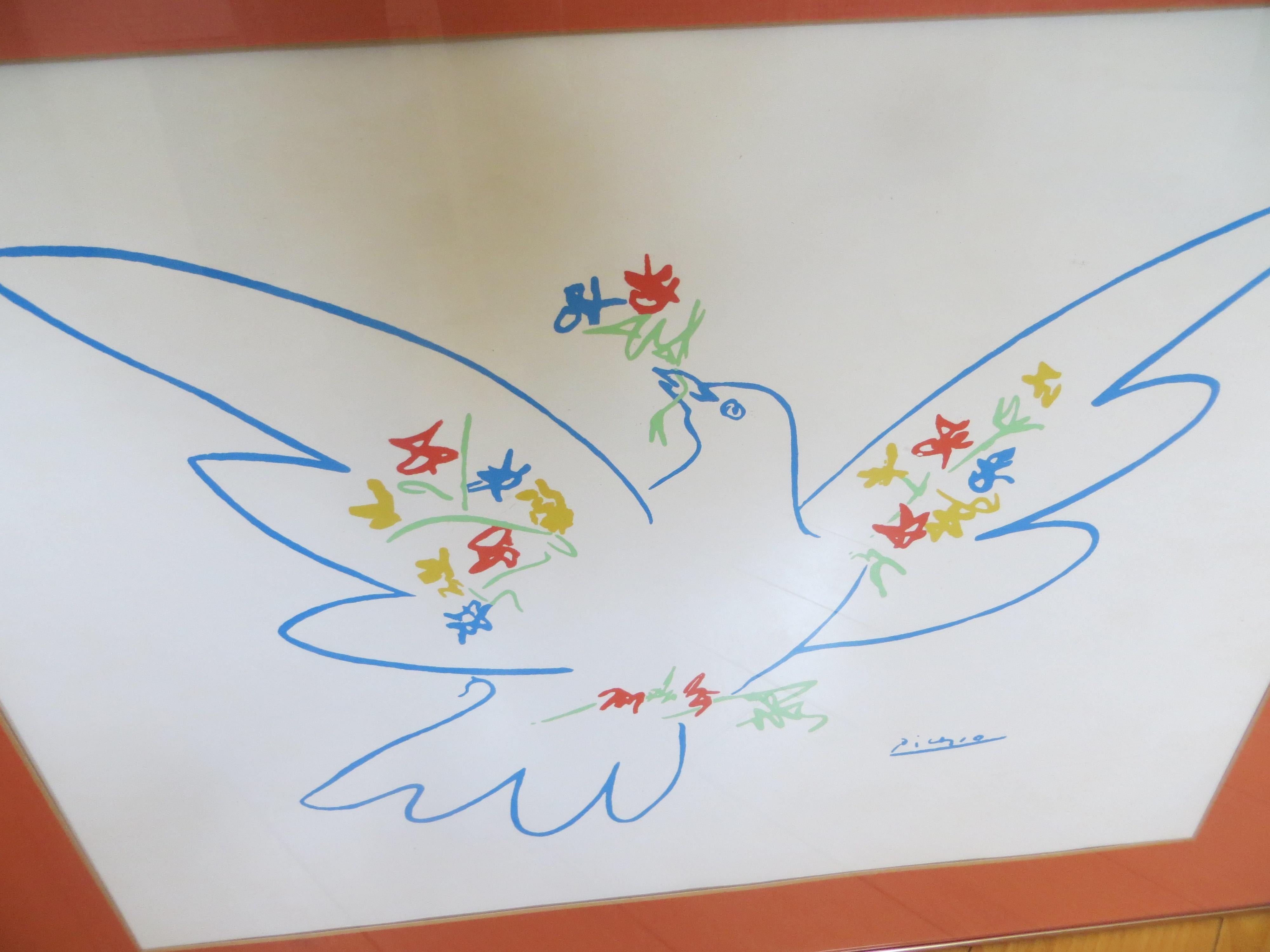 After Pablo Picasso - Peace Dove 1 - Lithograph For Sale 2