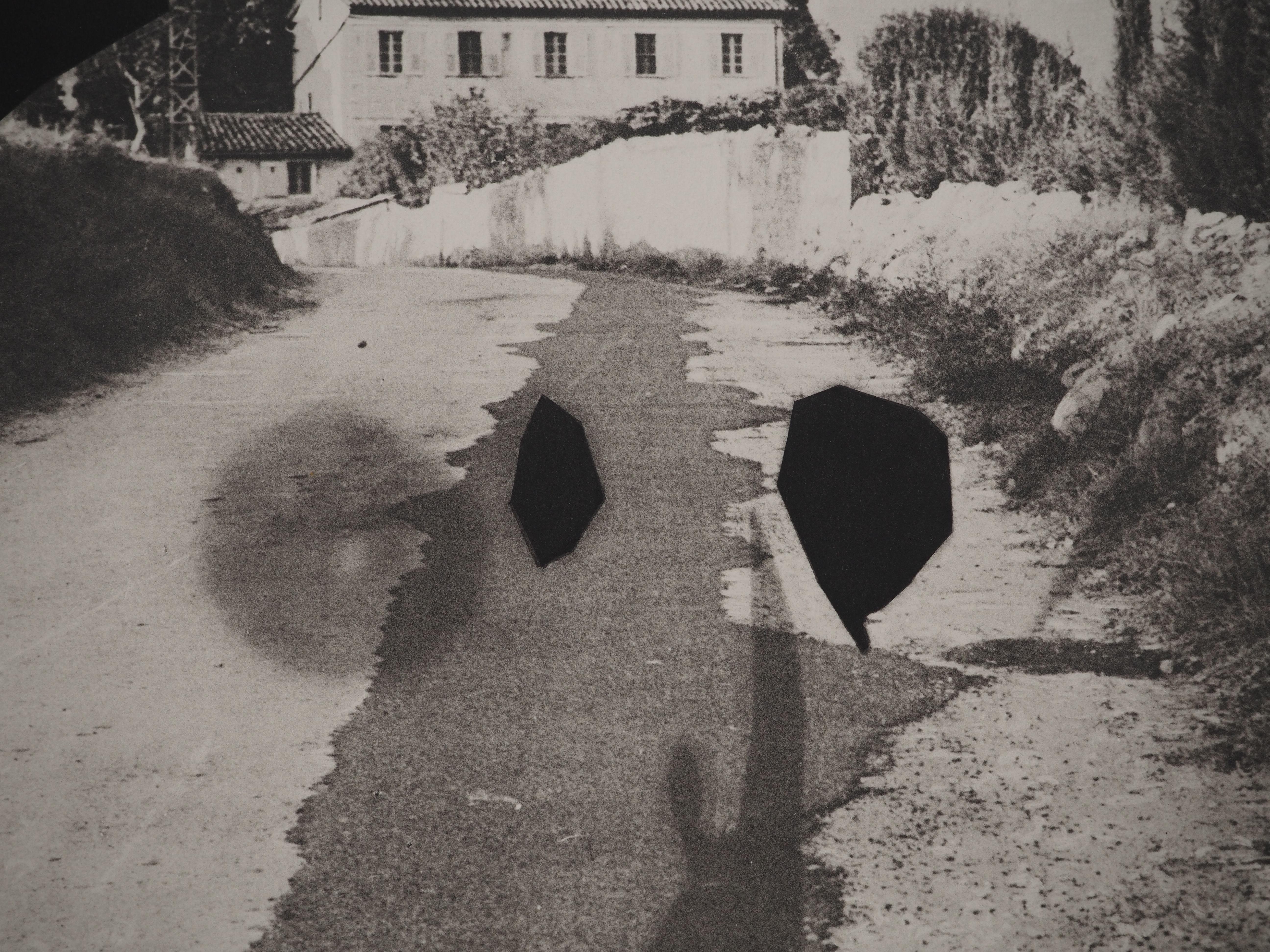 Pablo Picasso (1881-1973)
Diurnes, Ombra umana sulla strada, 1962

Collotype e stencil originali (laboratorio Jacomet) 
Senza segno
Limitato a 1000 copie
Su carta 40 x 30 cm (circa 15,7 x 11,2 pollici)

RIFERIMENTO : Catalogo ragionato Cramer