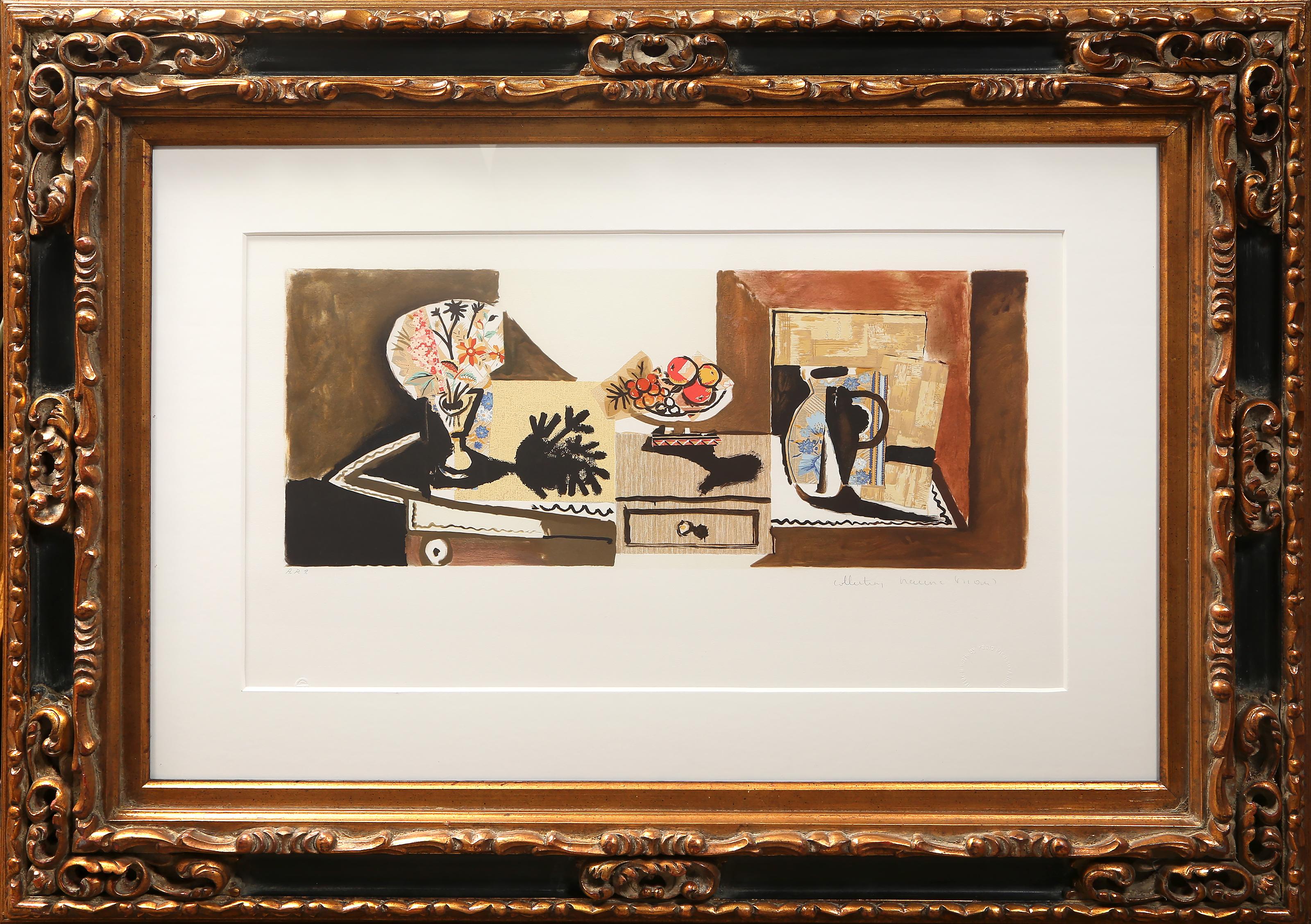 Eine Lithographie aus der Marina Picasso Estate Collection nach dem Gemälde "Nature Morte" von Pablo Picasso. Das Originalgemälde wurde 1928 fertiggestellt. In den 1970er Jahren, nach Picassos Tod, autorisierte Marina Picasso, seine Enkelin, die