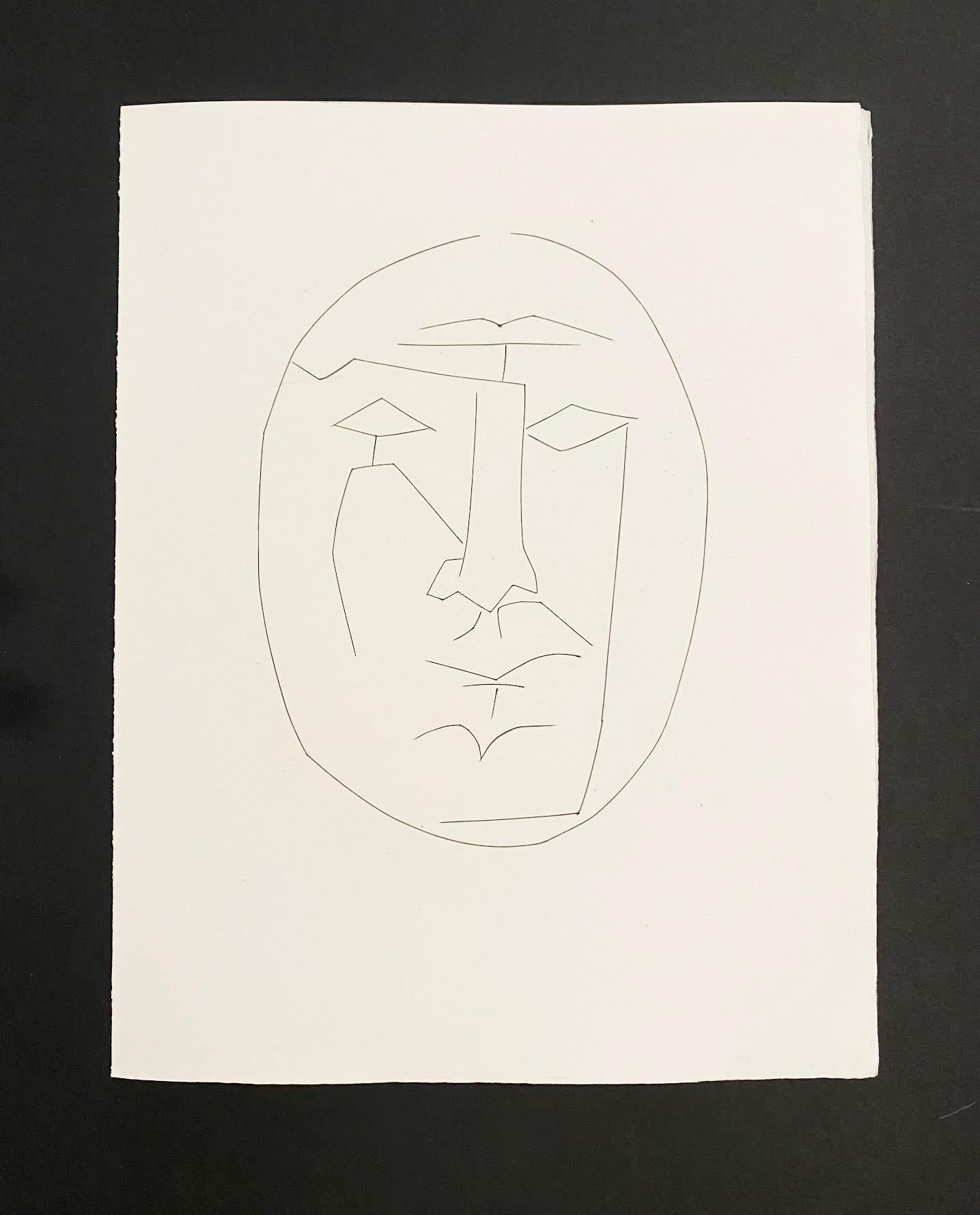 Cabeza ovalada de hombre mirando recto (lámina XXIII), de Carmen - Print Blanco de Pablo Picasso