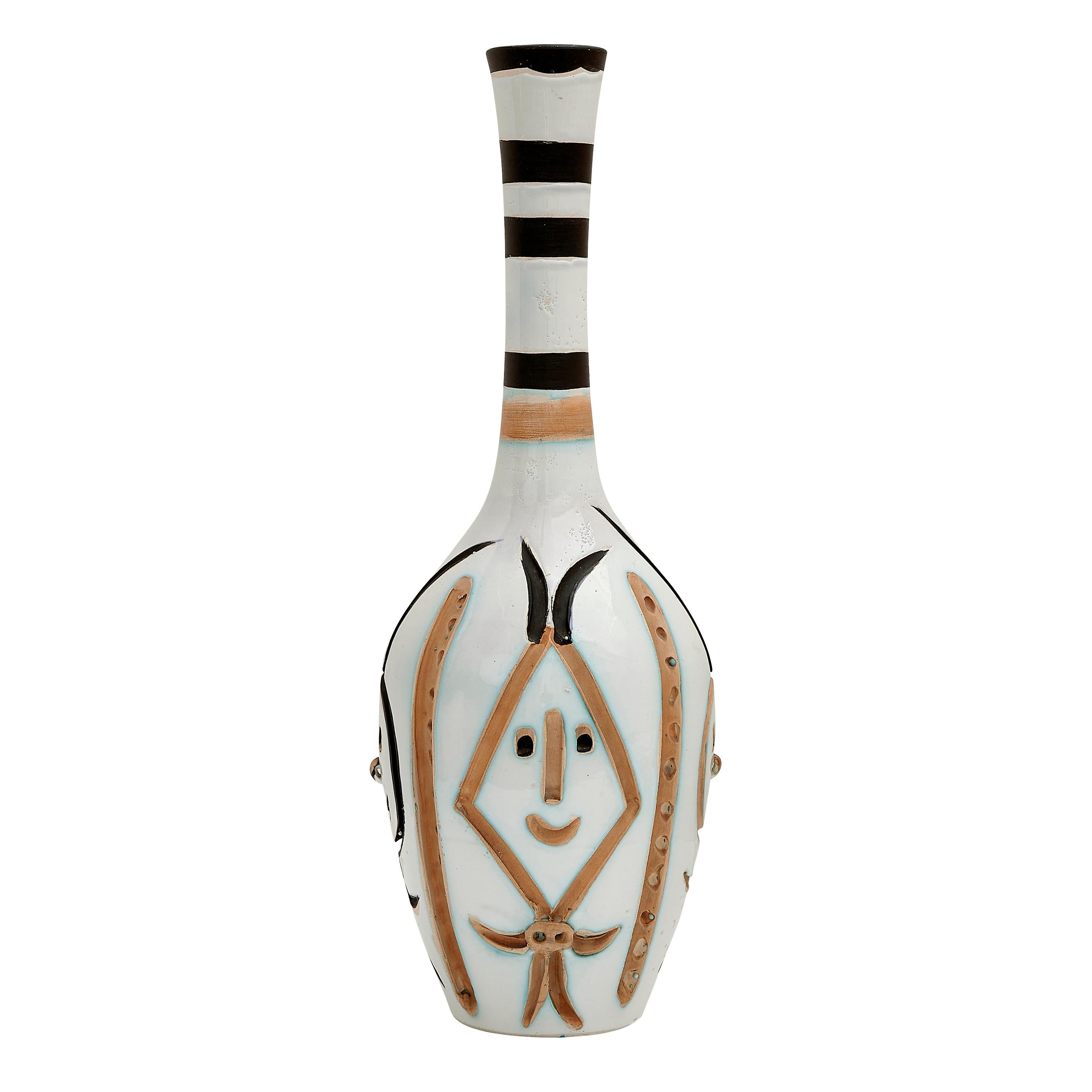 Pablo Picasso 'Bouteille gravée' (A. R. 249) Engraved Bottle Madoura Vase 1954 For Sale 3