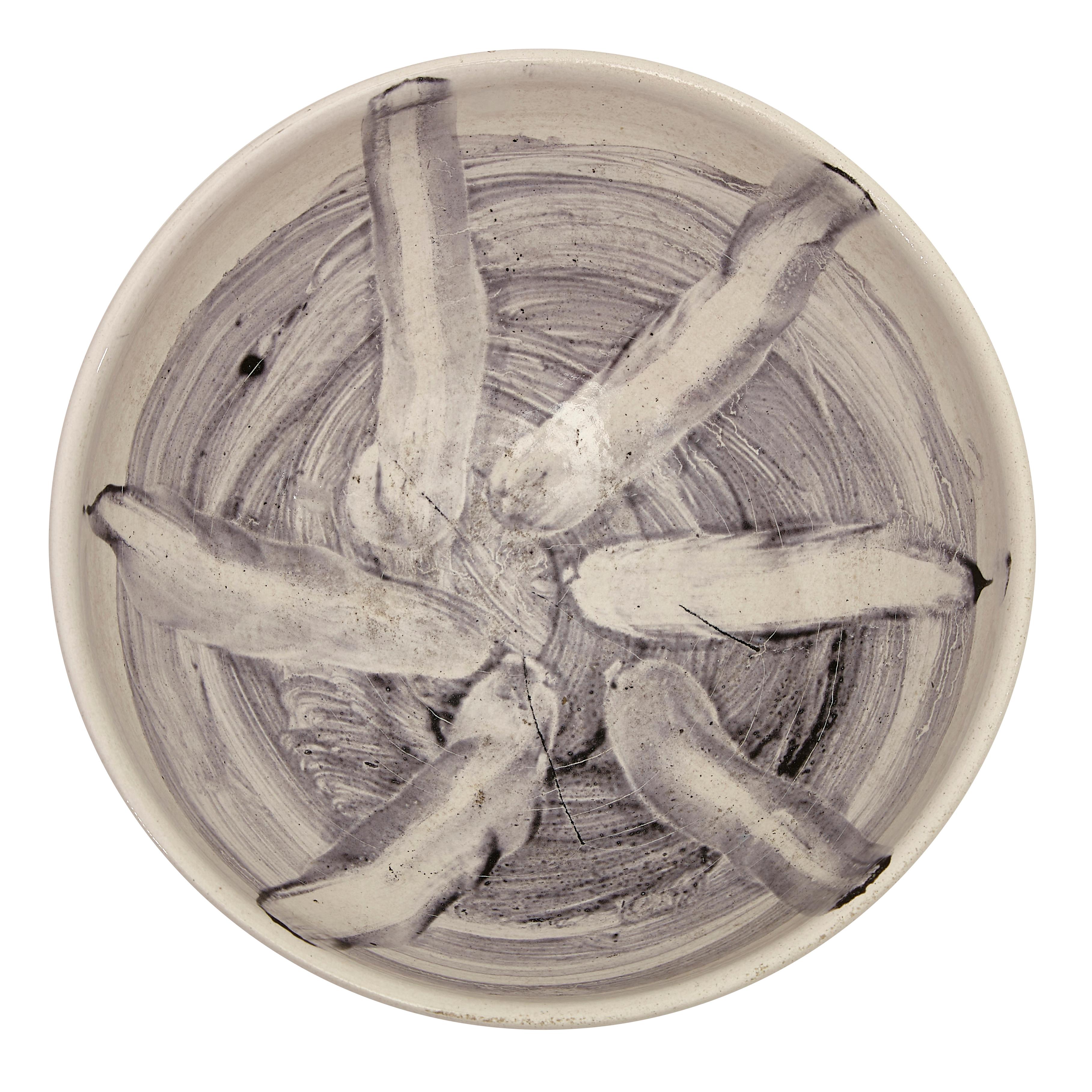 PABLO PICASSO (1881-1973) 
Etoile de mer (Unique)

Terre de faïence bowl, painted and partially glazed, circa 1952-62, unqiue, stamped Madoura plein feu on the underside. Claude Picasso has confirmed the authenticity of this work.
