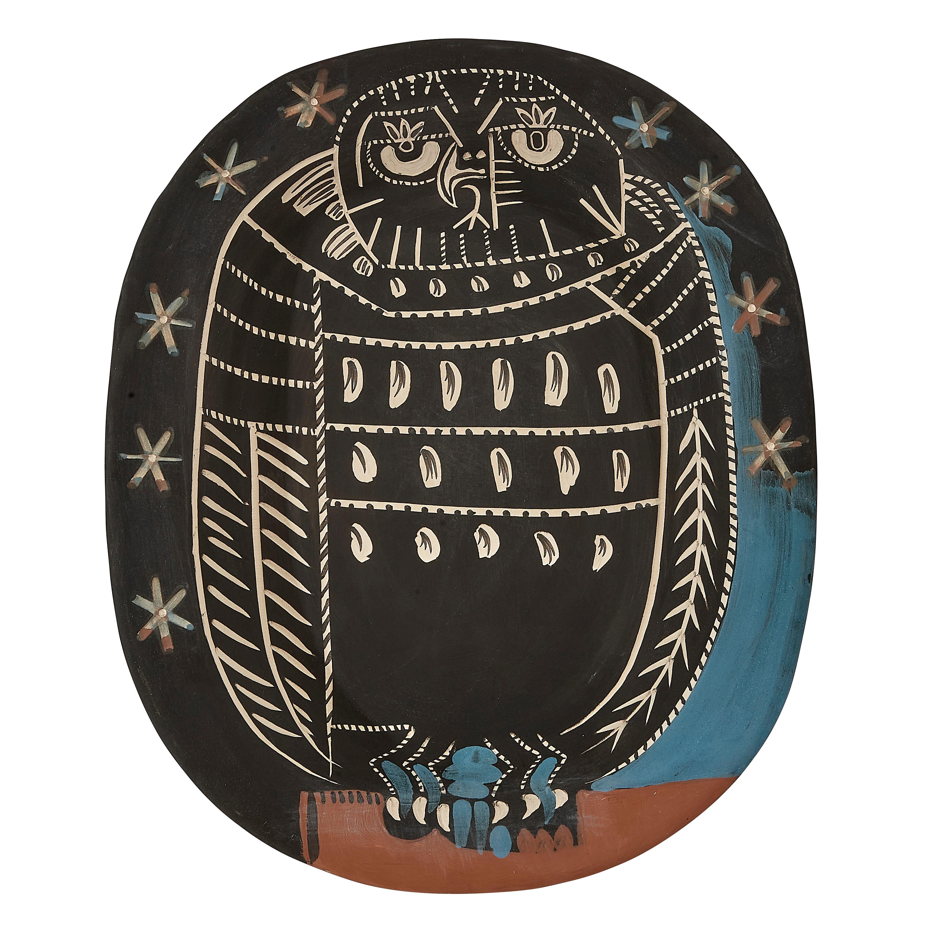 PABLO PICASSO (1881-1973) 
Hibou Mat (A. R. 284) 

Terre de faïence plate, painted in colors and partially glazed, 1955, from the edition of 450, with the Edition Picasso and Madoura stamps.