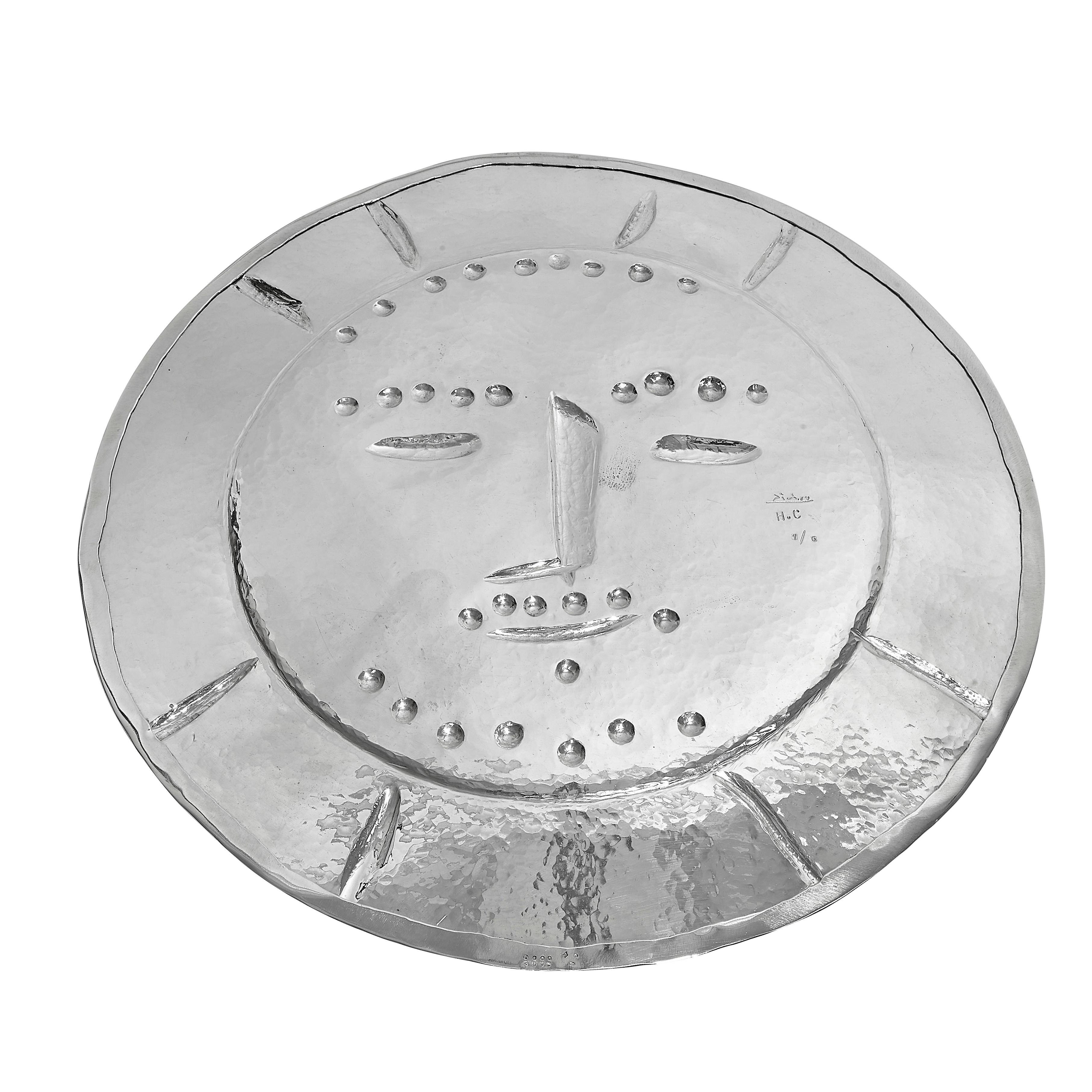 PABLO PICASSO (1881-1973) 
Dormeur (A. R. 343)

Silver repoussé plate conceived in 1956 and executed in silver by Pierre Hugo in 1977, from an edition size of 20 + 2 exemplaires d'artiste + 2 exemplaires d'auteur + HC 1/6 to 6/6. 