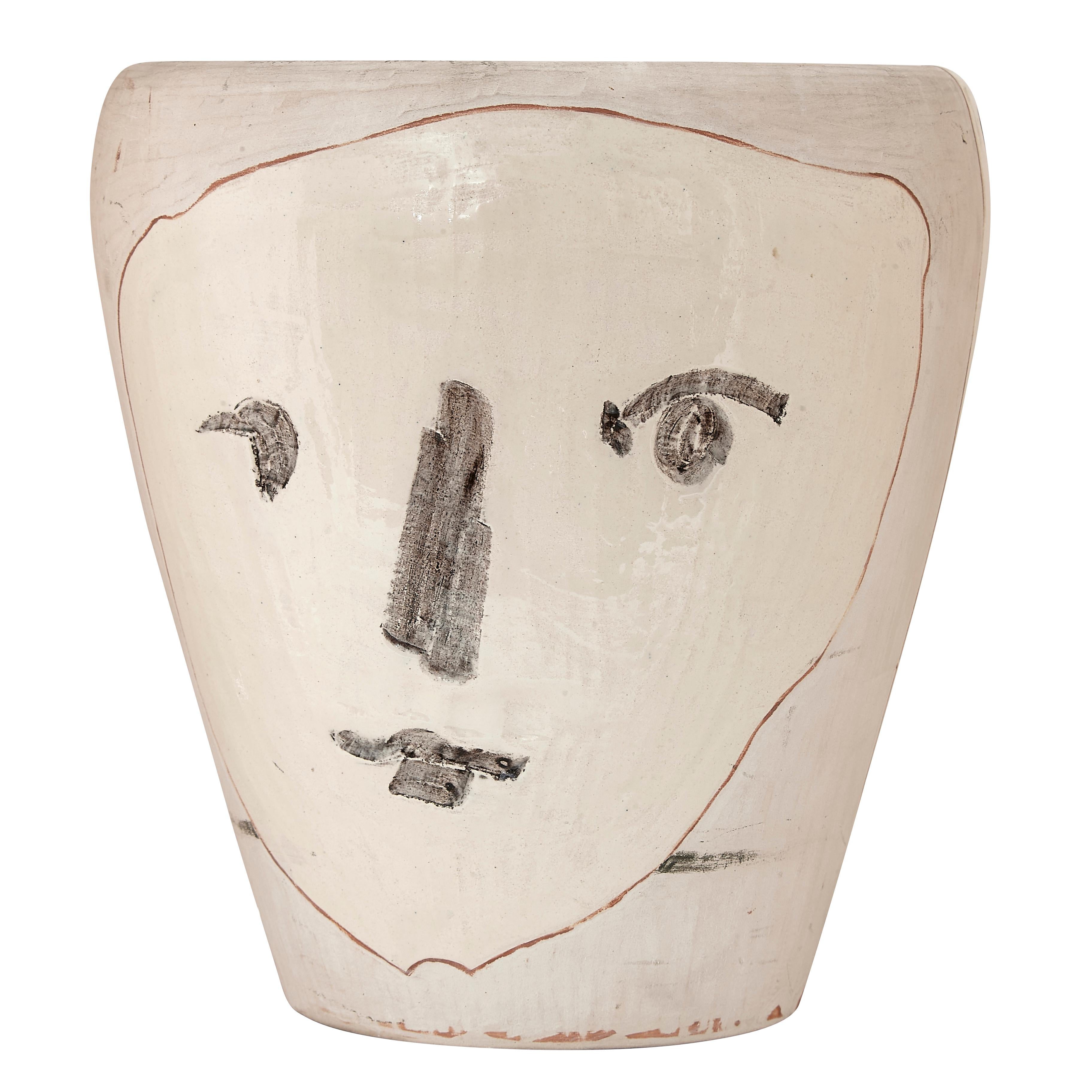 Pablo Picasso 'Visage et Hibou' (A. R. 407) Face and Owl Madoura Vase 1958 For Sale 2
