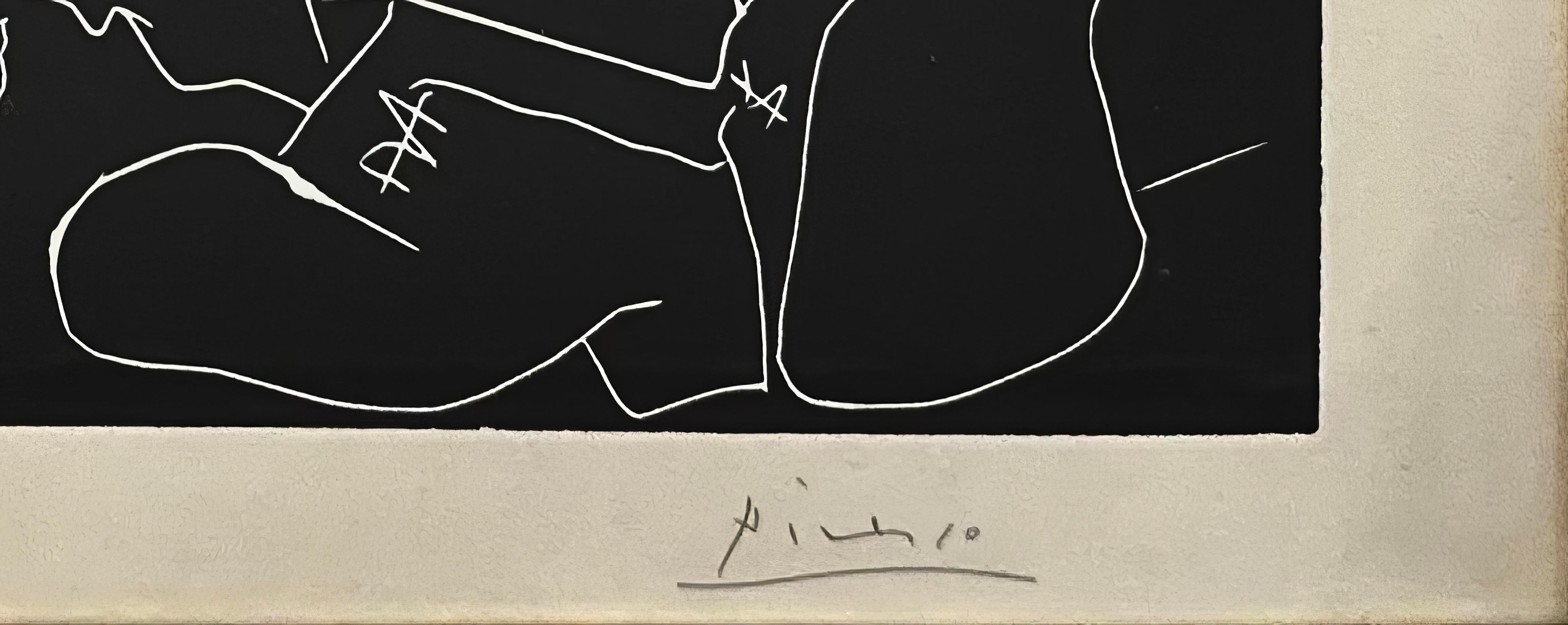 Zeichner und Modell mit neuem Hut (Schwarz), Figurative Print, von Pablo Picasso