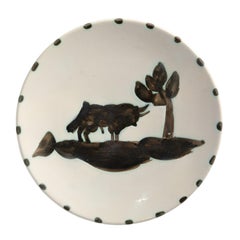 Picasso 'Taureau sous l'arbre' (A. R. 159) Bull Madoura Plate 1952