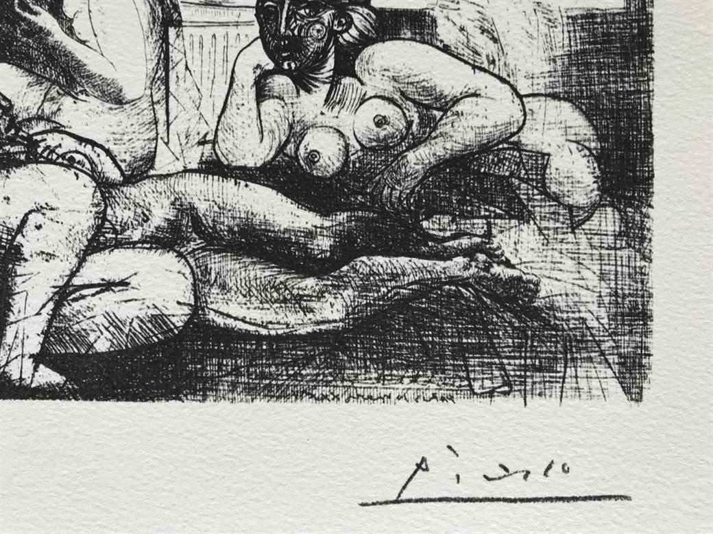 Quatre femmes nues et tête sculptée (Suite Vollard Planche LXXXII) - Print by Pablo Picasso