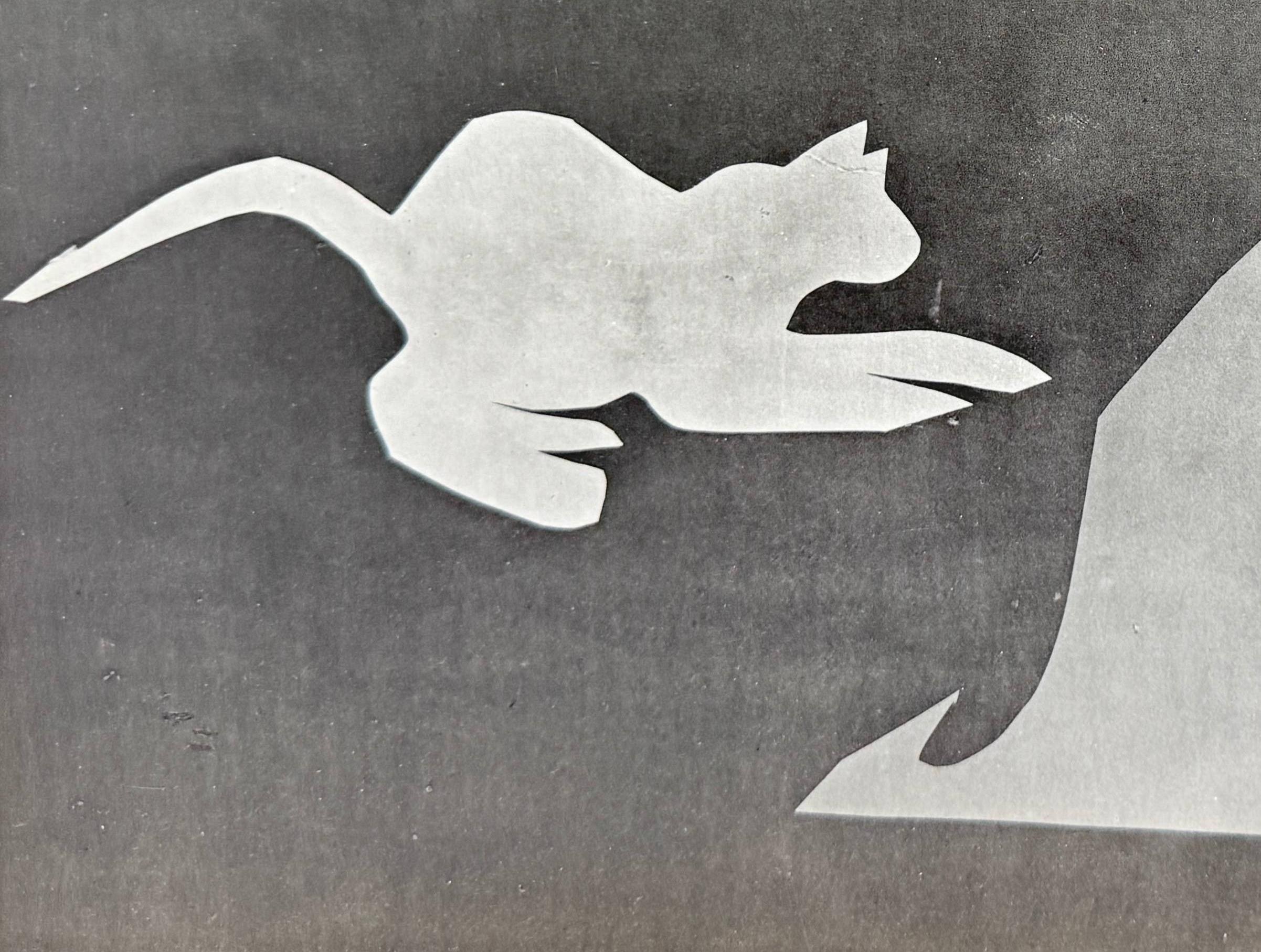 Pablo Picasso (1881-1973) - The Man with Cats I

Phototype and pochoir from 1962.

From the edition of 1,000 copies, this example is number 334, as noted in the colophon.

Dimensions of sheet: 40 x 30 cm

Dimensions in frame: 53.2 x 43.2
