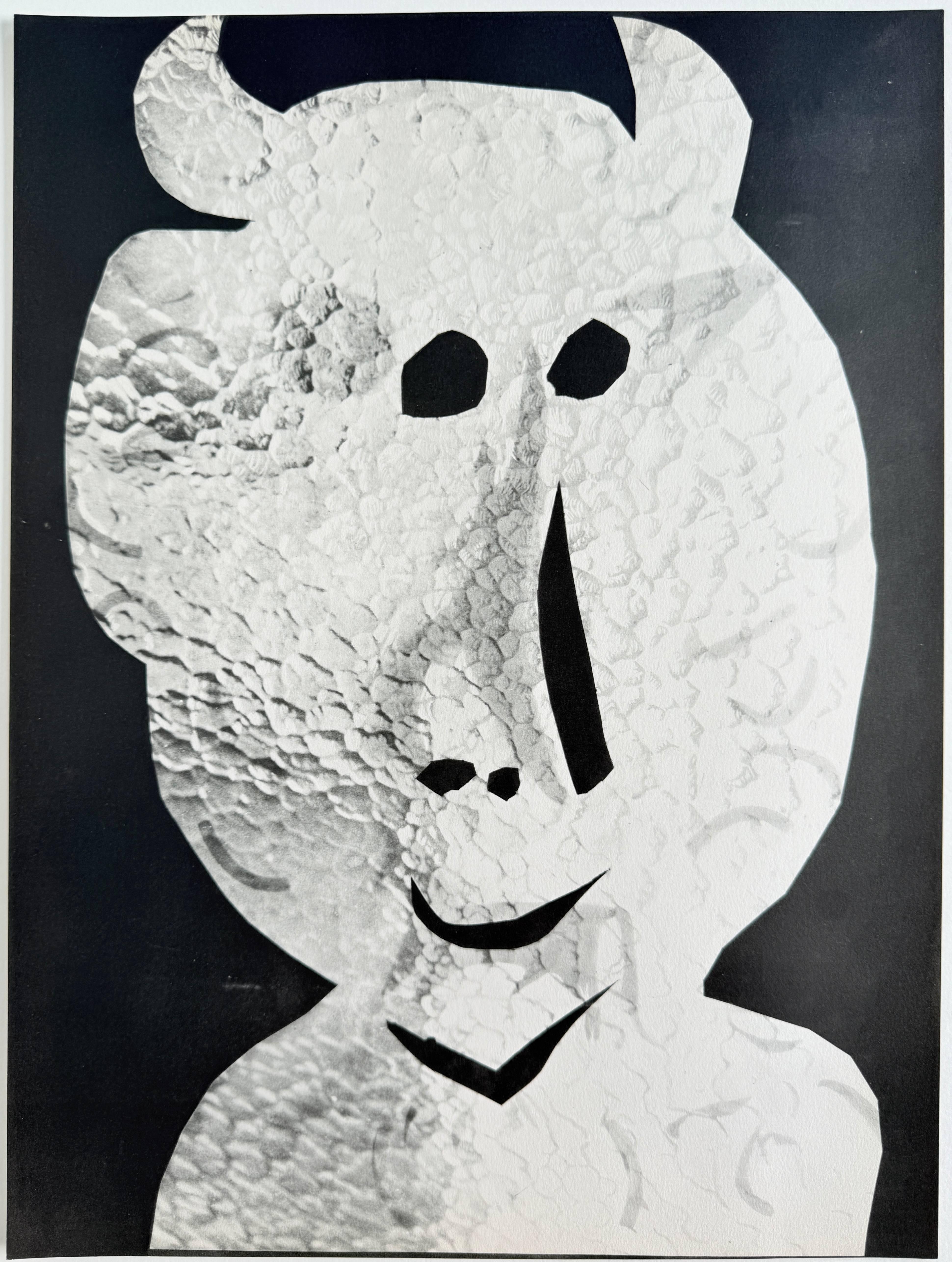 Pablo Picasso (1881-1973) - Urbi

Phototype et pochoir de 1962.

Tiré à 1 000 exemplaires, cet exemplaire porte le numéro 334, comme l'indique le colophon.

Dimensions de la feuille : 40 x 30 cm

Dimensions dans le cadre : 53,2 x 43,2 cm

Éditeur :