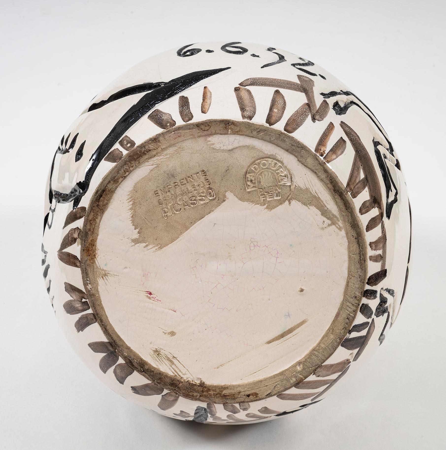 Vaso aux chèvres (A.R. 156), Pablo Picasso, Design, Ceramica, Madoura, Limited in vendita 2