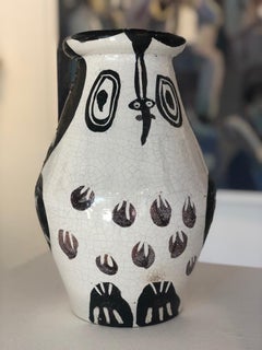Black and maroon owl. 1951 turned vase. Ceramic