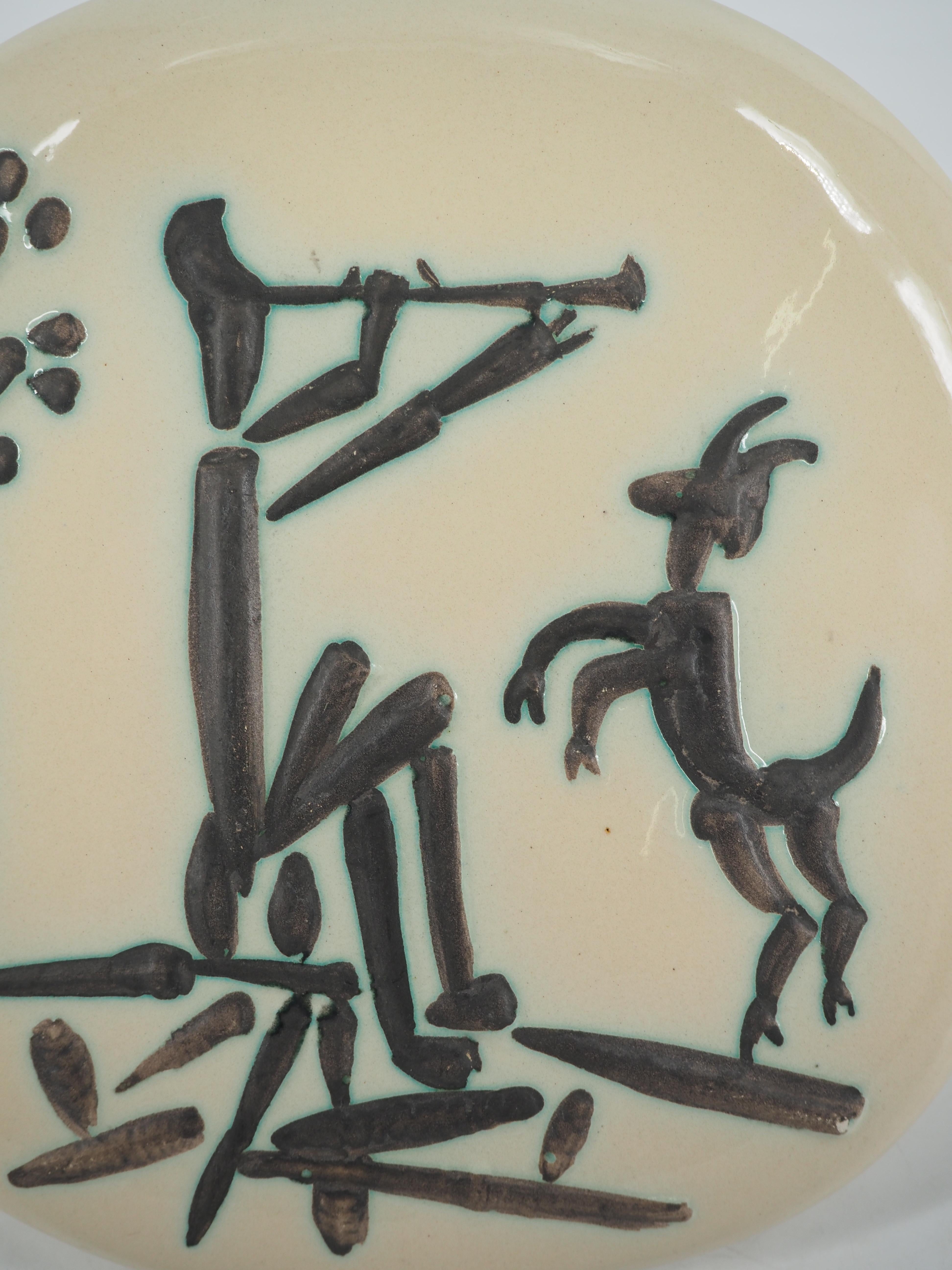 Joueur de flûte et chèvre - MADOURA originale en céramique - Edition de 450 (Ramié #382) - Marron Figurative Sculpture par Pablo Picasso