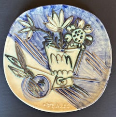 Pablo Picasso (1881–1973) – Bouquet à la pomme (A.R. 305) – White terracotta