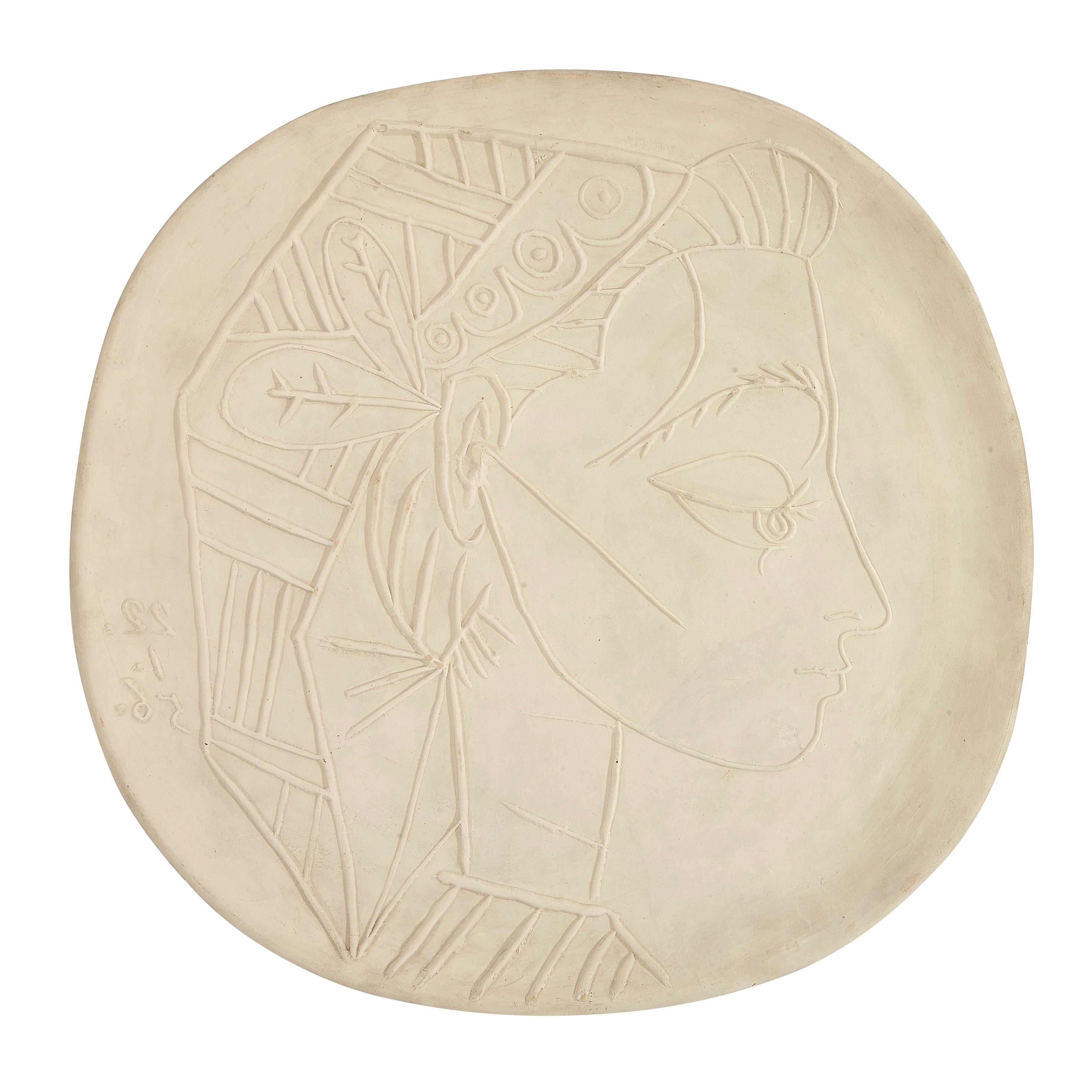 PABLO PICASSO (1881-1973) 
Profil de Jacqueline (A. R. 309) 

Terre de faïence dish, 1956, from the edition of 100, with the workshop numbering, with the Edition Picasso, Empreinte Originale de Picasso and Madoura stamps.