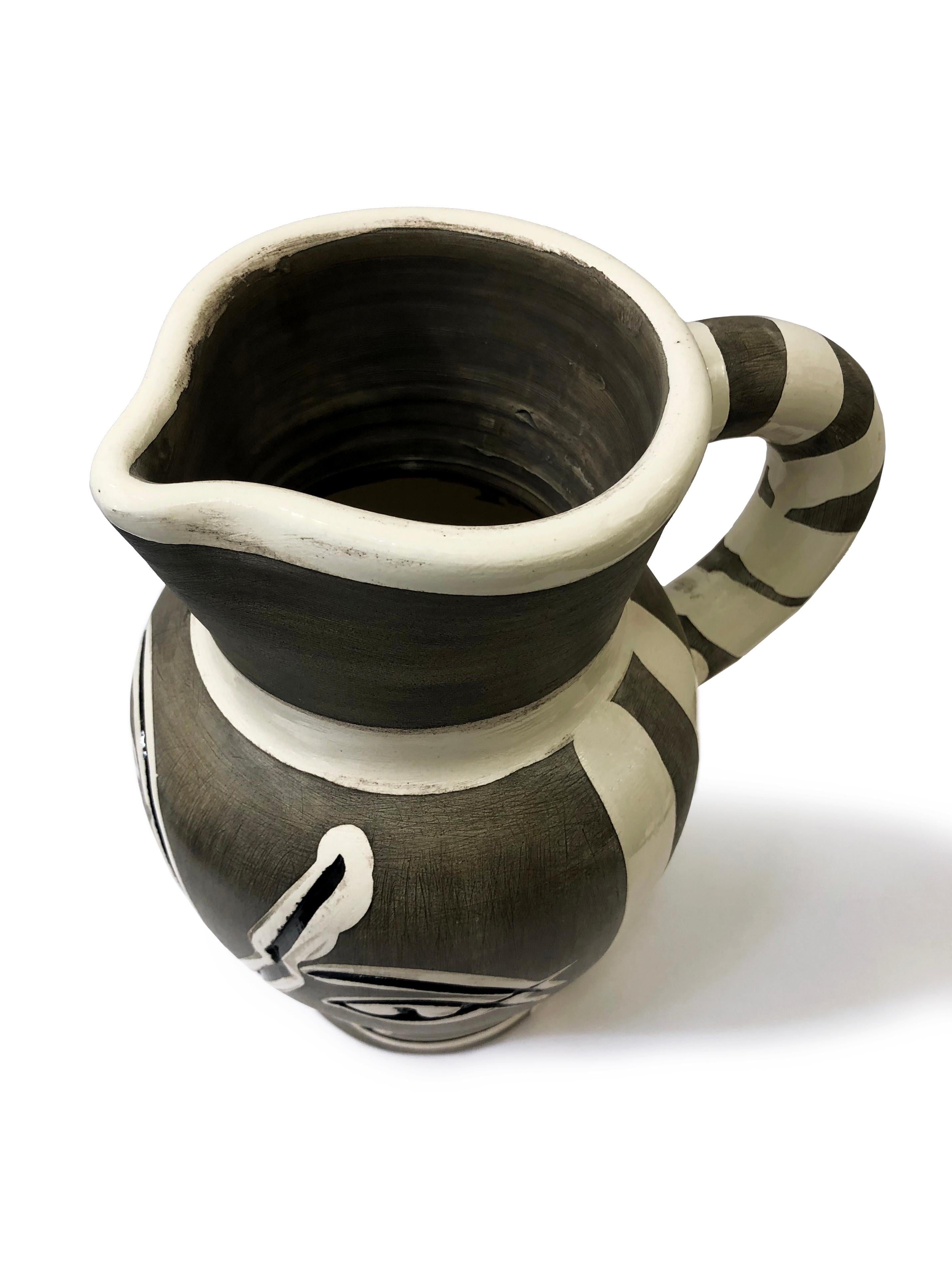 Pichet Gravé Gris (Ceramic Pitcher) For Sale 3