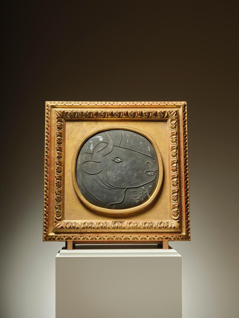 Pablo Picasso Figurative Sculpture - Profil de Taureau