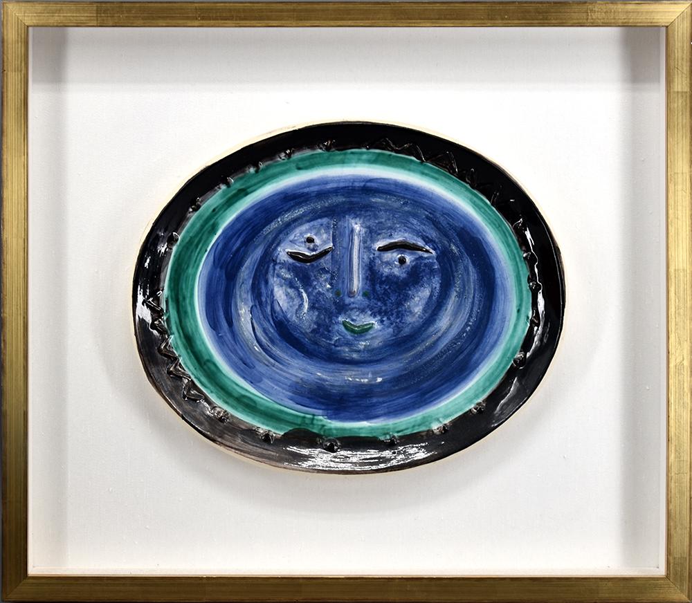 Visage dans un ovale (Face in an Oval), A.R. 273 - Sculpture by Pablo Picasso