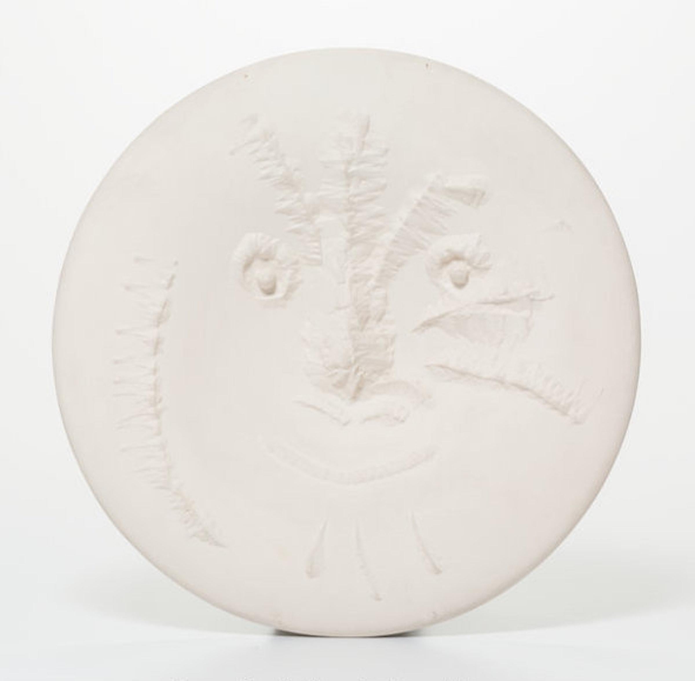 Pablo Picasso Abstract Sculpture - Visage En Gros Relief Ramie 505 Picasso Madoura Ceramic