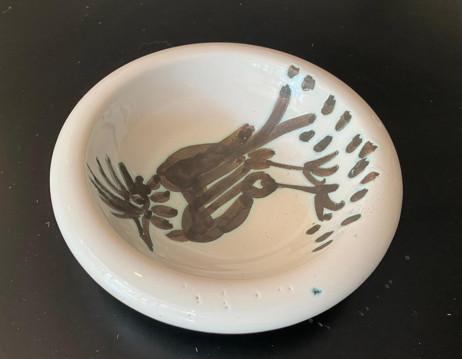 Ceramic Pablo Picasso Signed Limited Ed. Madoura Pottery Bowl Oiseau à la Huppe A.R. 173 For Sale