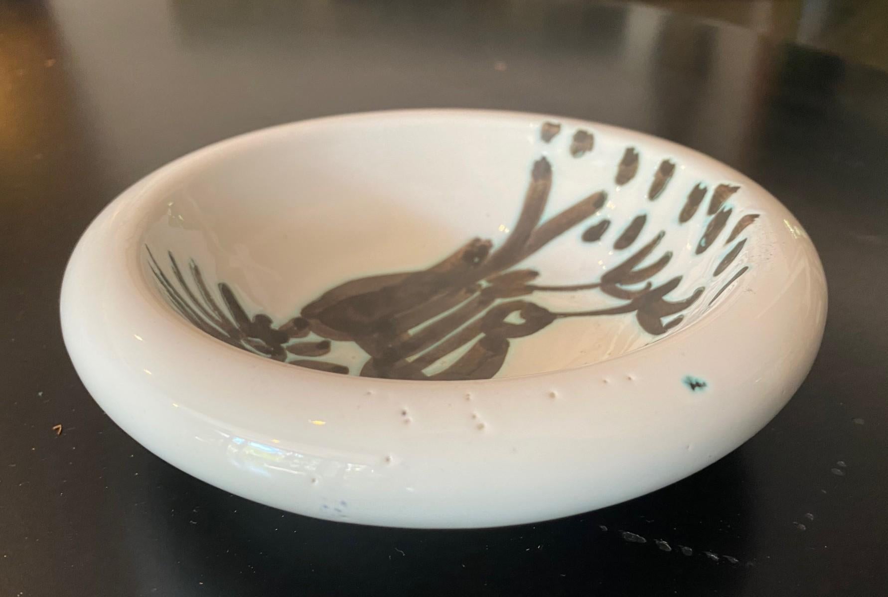 Pablo Picasso Signed Limited Ed. Madoura Pottery Bowl Oiseau à la Huppe A.R. 173 For Sale 1