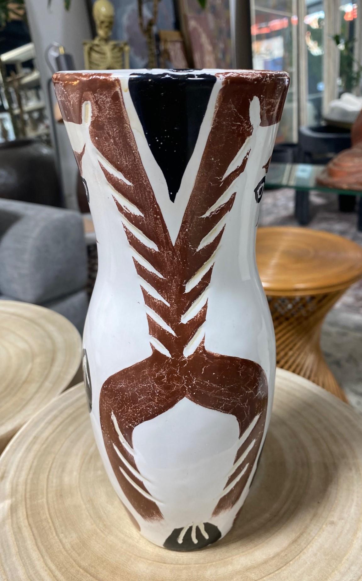 French Pablo Picasso Signed Limited Madoura Pottery Chouetton Owl Vase A.R. 135, 1952 For Sale