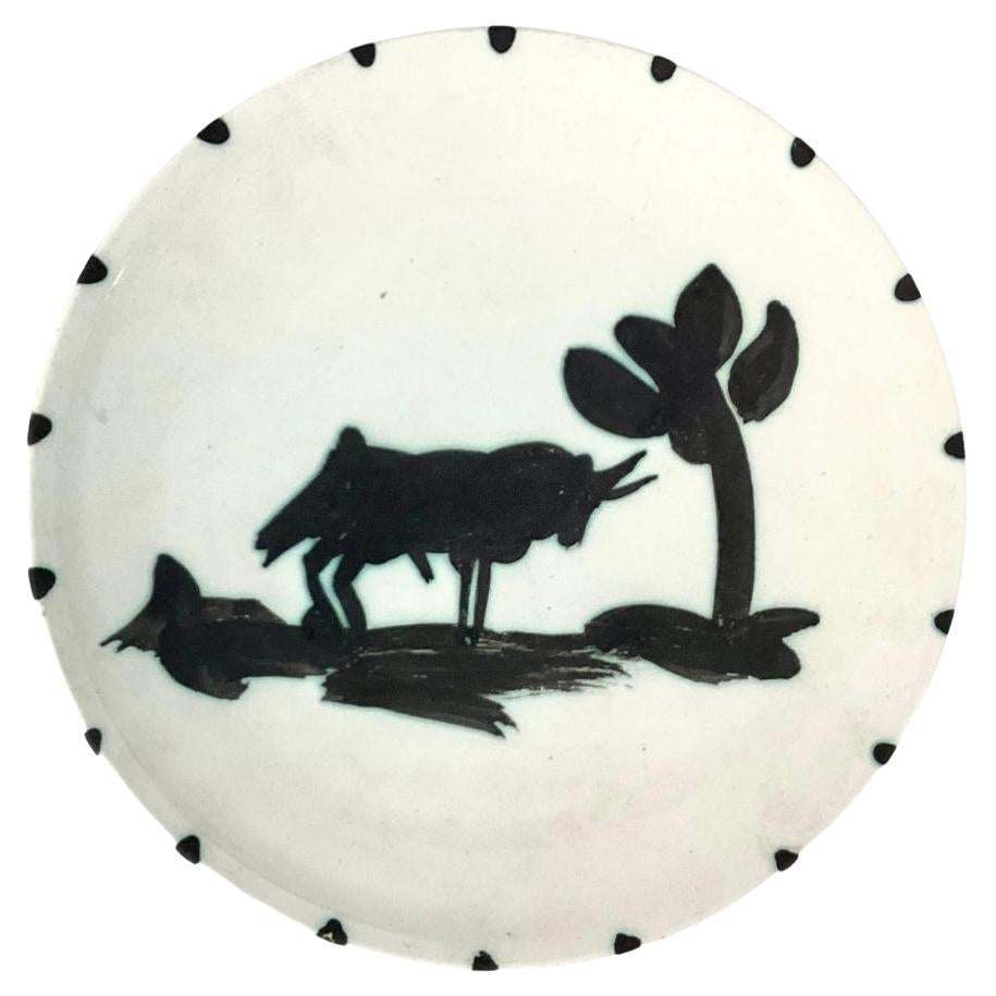 Pablo Picasso "Taureau Sous L'arbre" Madoura Ceramic Plate For Sale