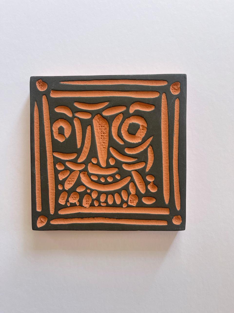 Pablo Picasso tile 'Little bearded Face' created in 1968 December, 1969 January, red earthenware clay, square sized 17 cm x 17 cm.
printed and numbered 26, 200 copies produced

Condition: Mint
First Hand, Swiss collector