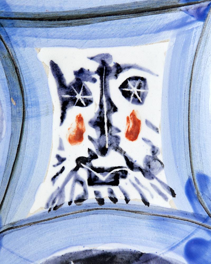Moderne Pablo Picasso, Visage n°59, 1963, Assiette ronde. en vente