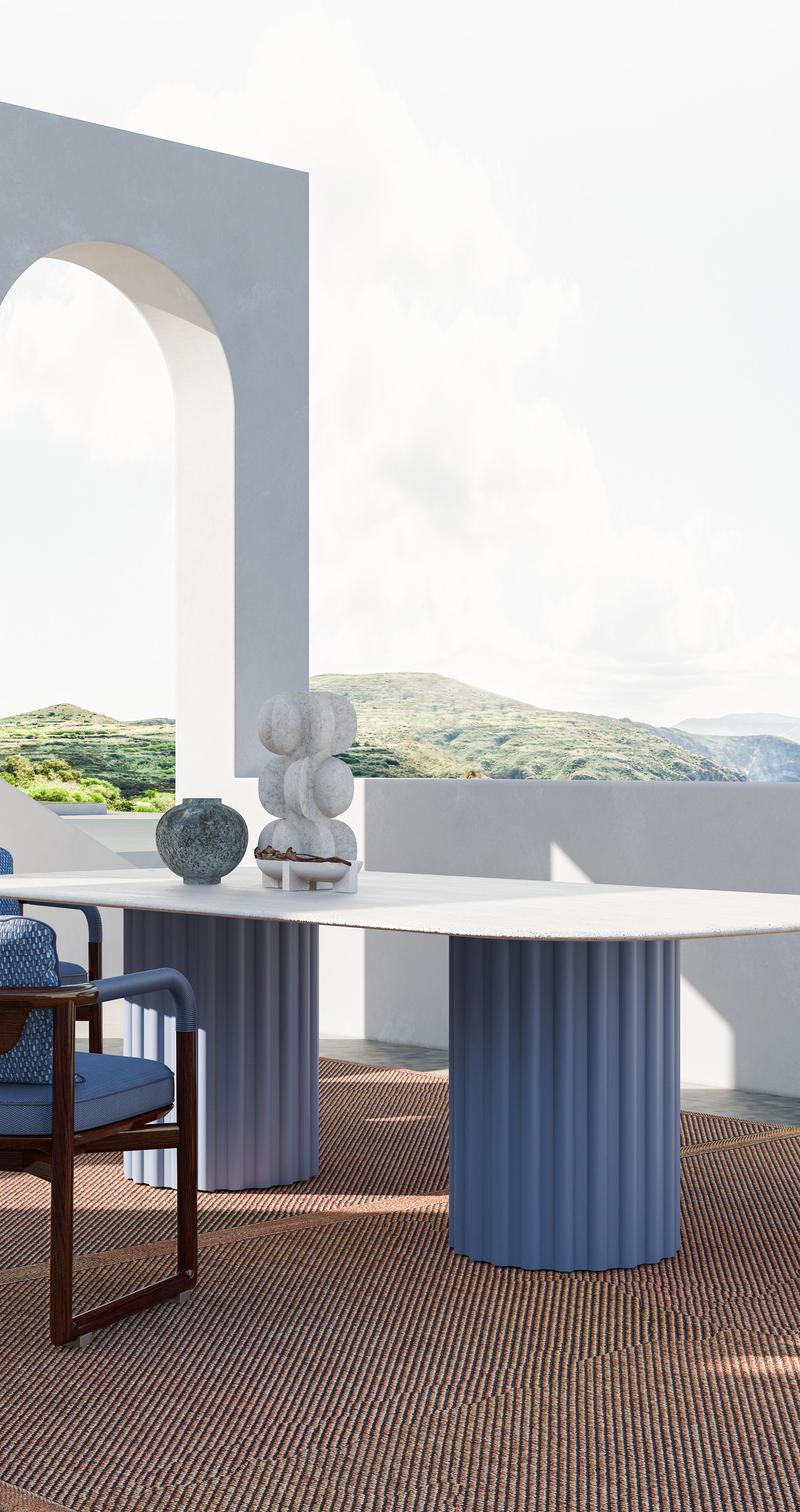 Table de salle à manger rectangulaire d'extérieur avec deux bases laquées et un plateau en marbre. La table combine un design moderne épuré avec des matériaux élégants, offrant une solution durable et élégante pour les repas en plein air. Les bases