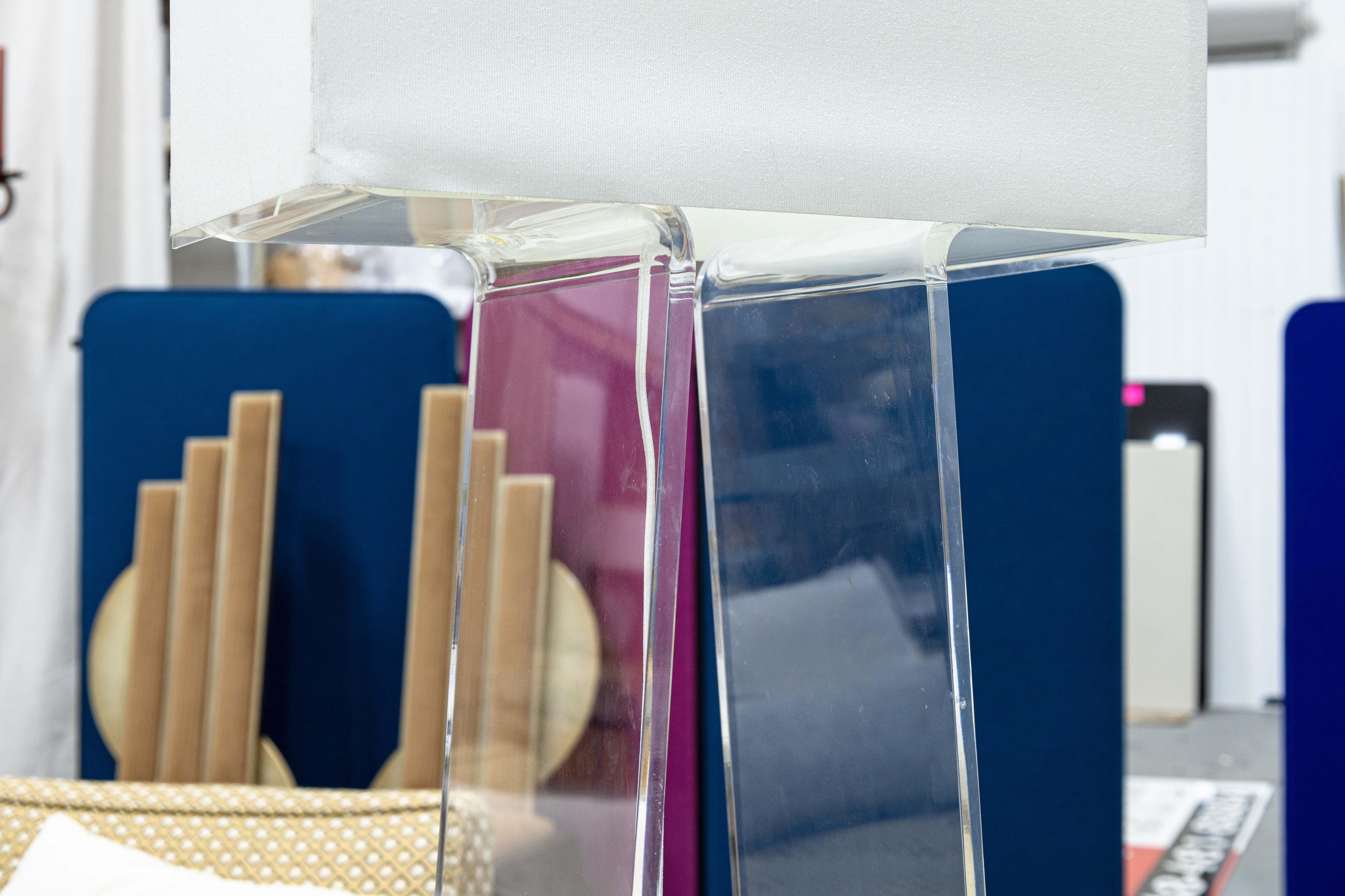 Pablo White Tube Top Lucite Acrylic Contemporary Modern Stehleuchte (Unbekannt)