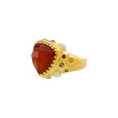 Edelsteinring aus 18 Karat Gold