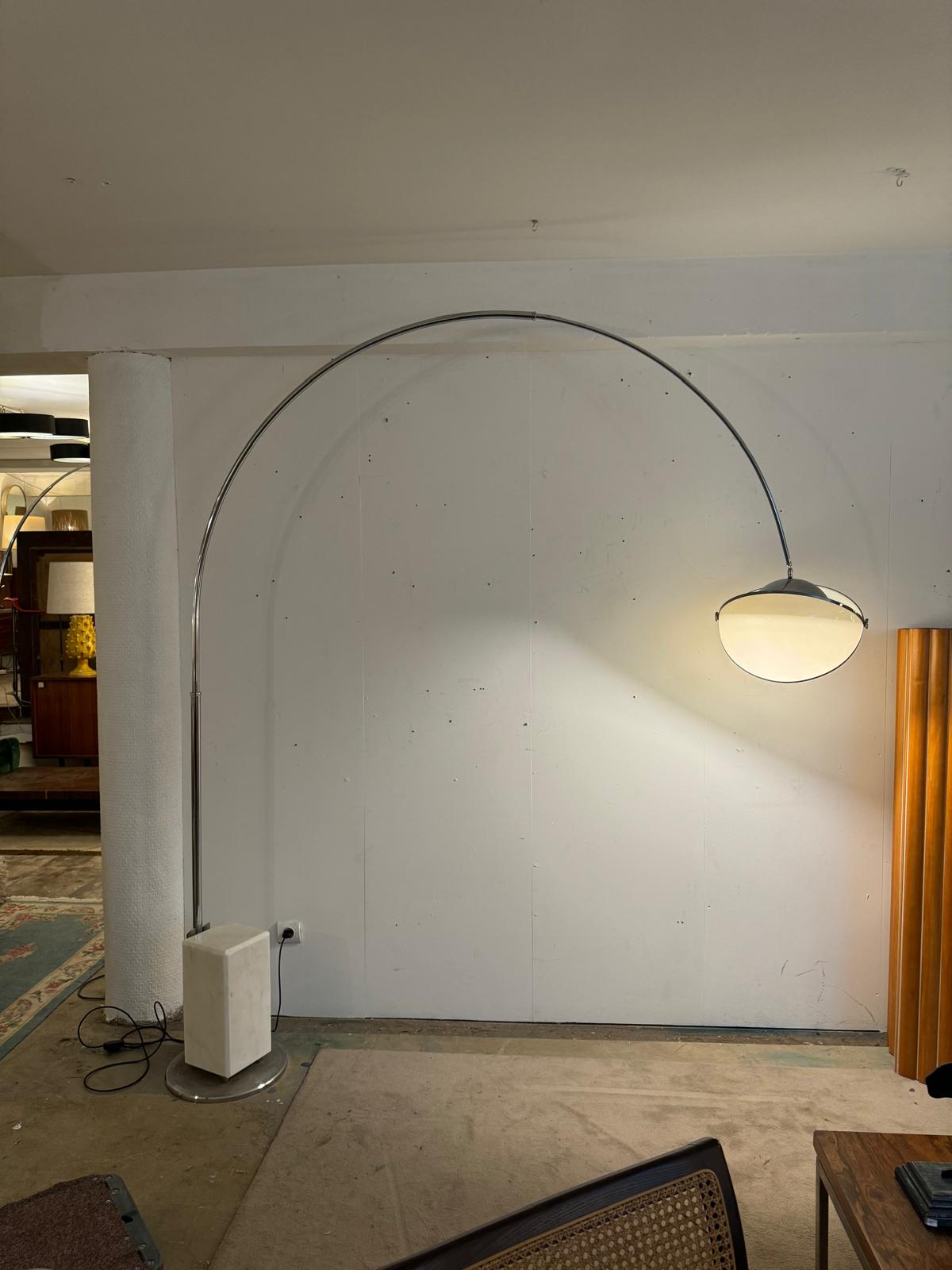 "Pac Man" Arc Floor Lamp by Superstudio for Poltronova, Italy, 1970s