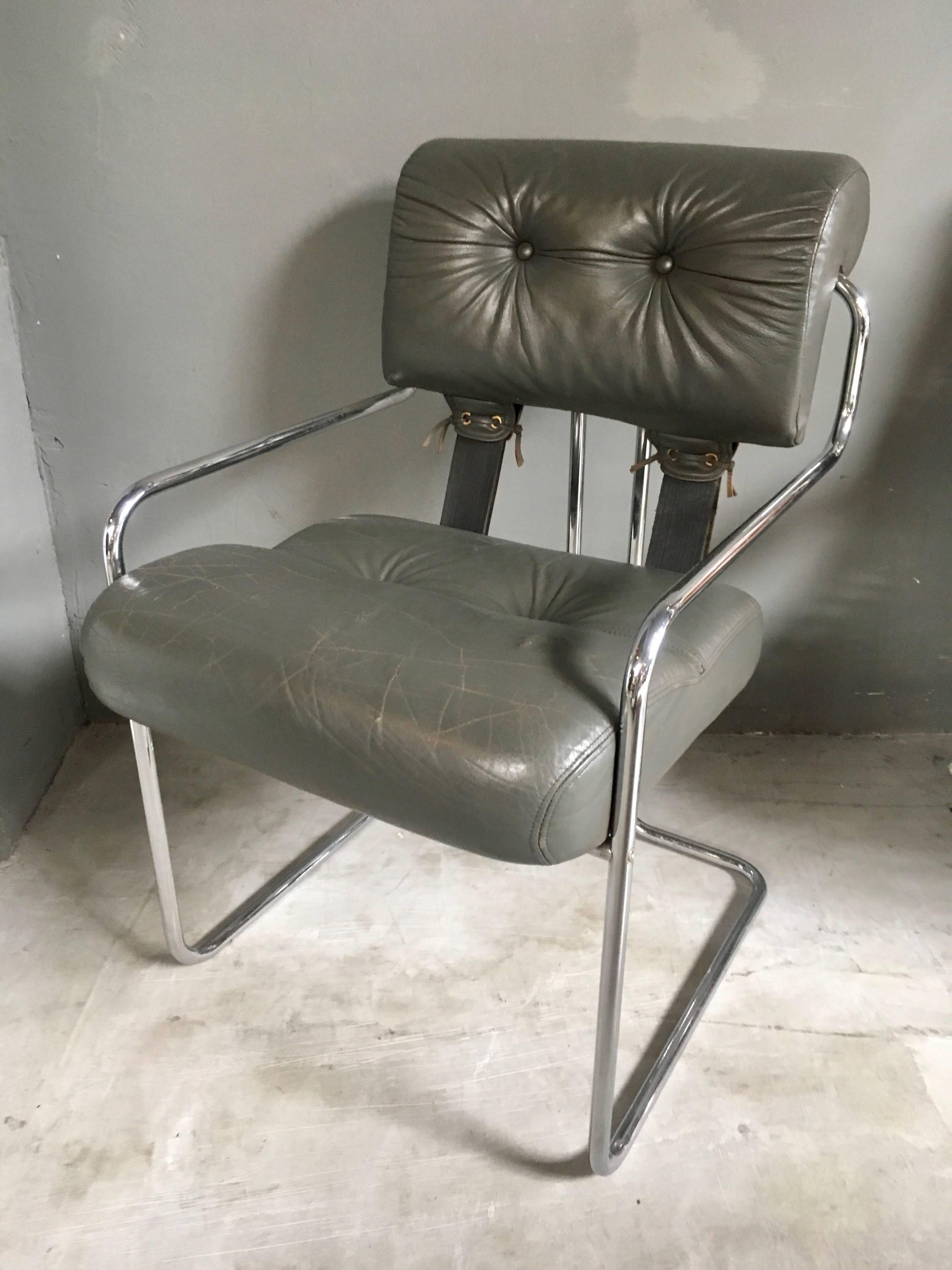 Italian Pace Chair in Grey Leather by Guido Faleschini