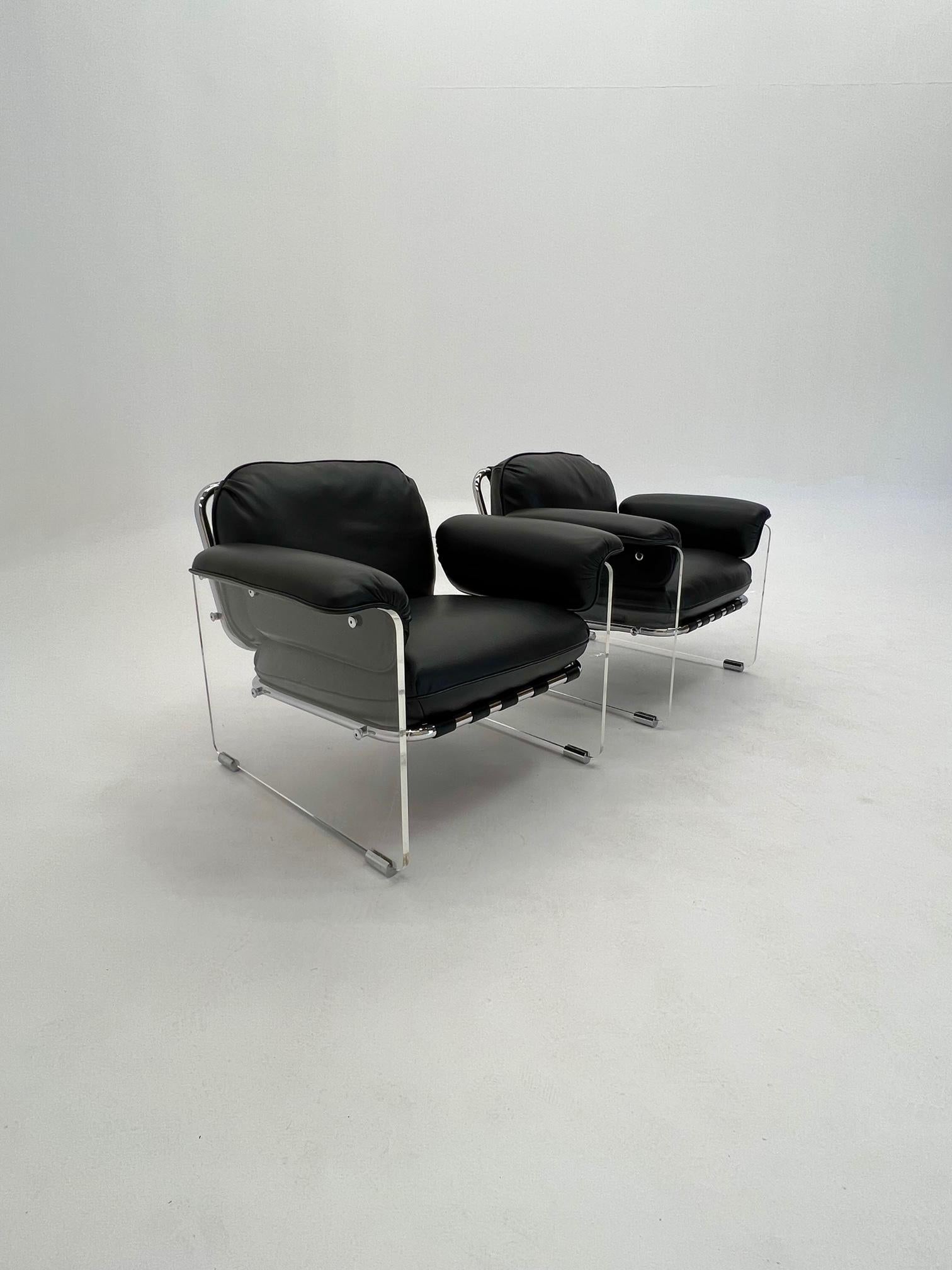 Mid-Century Modern Chaises en cuir italien de la collection Pace Argenta Lucite en vente