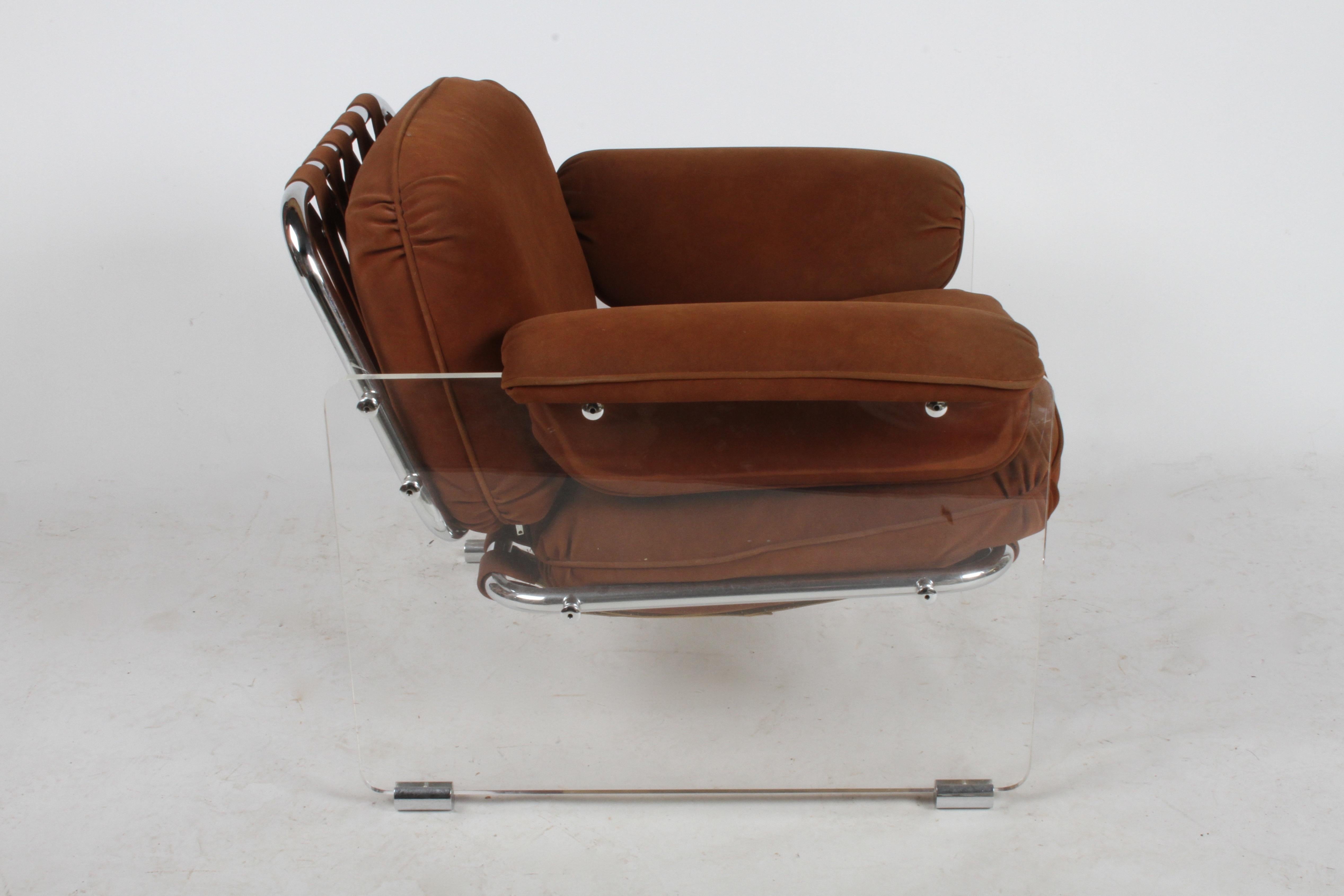 Pace Collection Argenta Lucite Lounge Chairs, circa 1970s 3