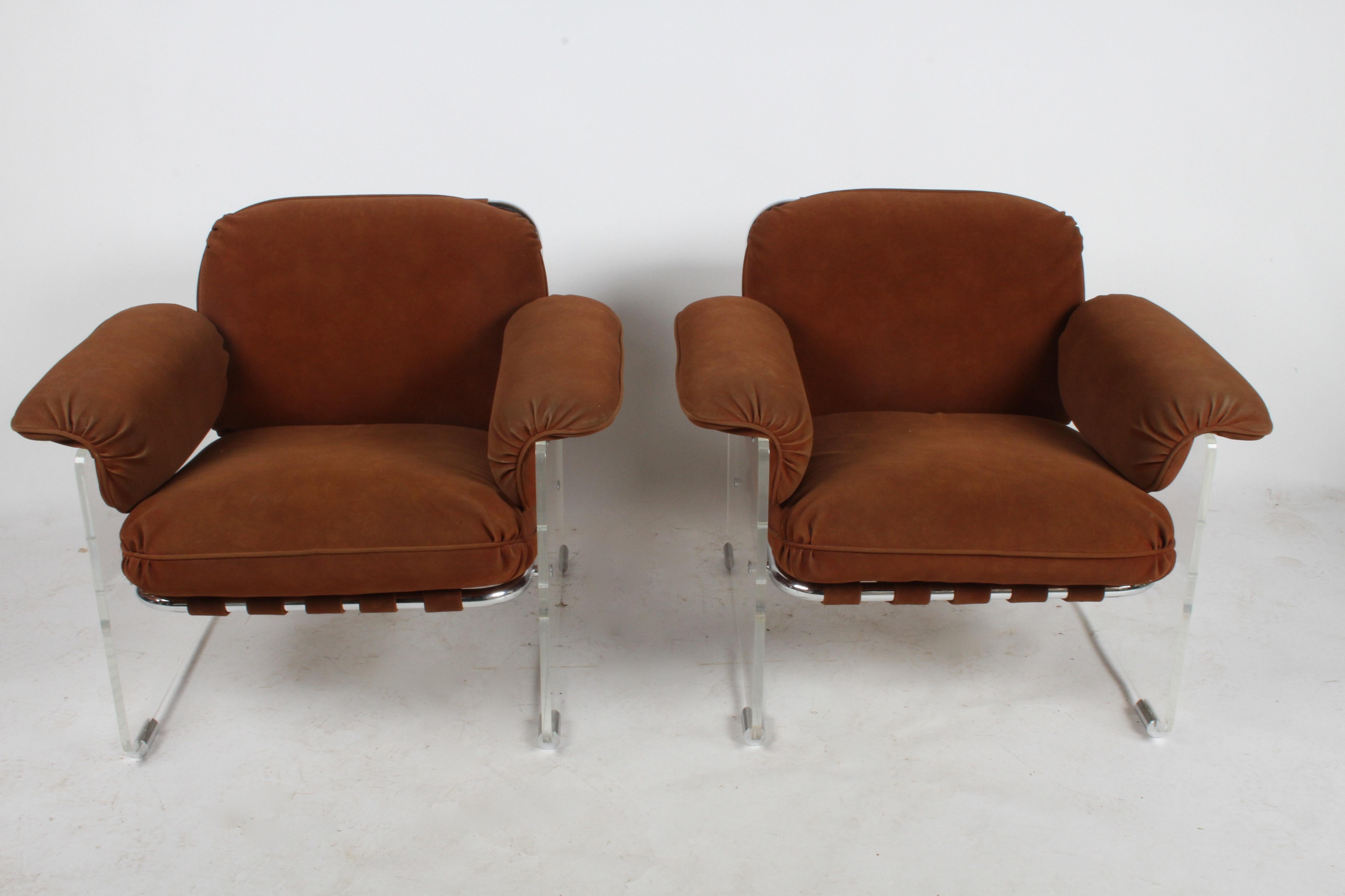 Mid-Century Modern Pace Collection Argenta Lucite Lounge Chairs, circa 1970s