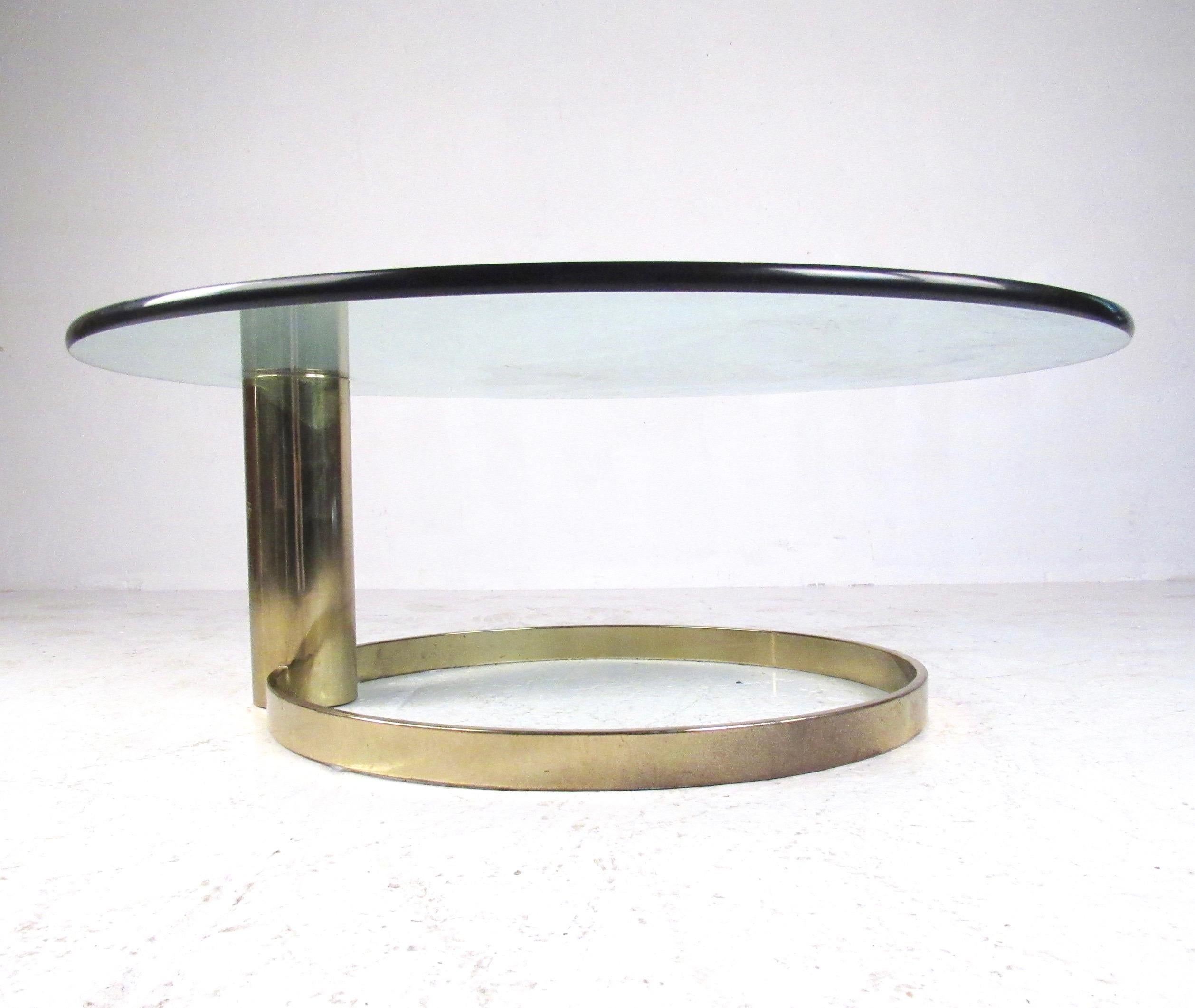 Mid-Century Modern Pace Collection Coffee Table by Leon Rosen For Sale