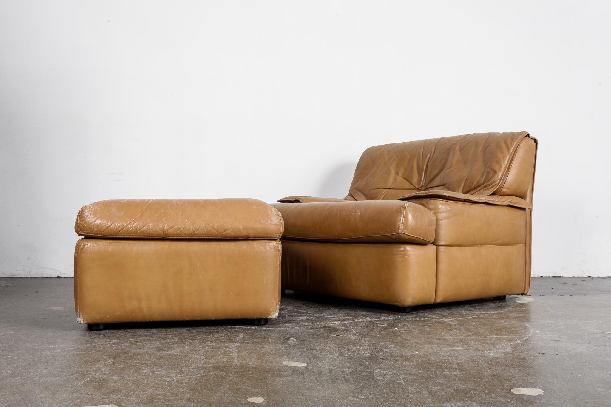 Pace Collection or i4 Mariani 'Monique' Tan Leather Lounge and Ottoman 2