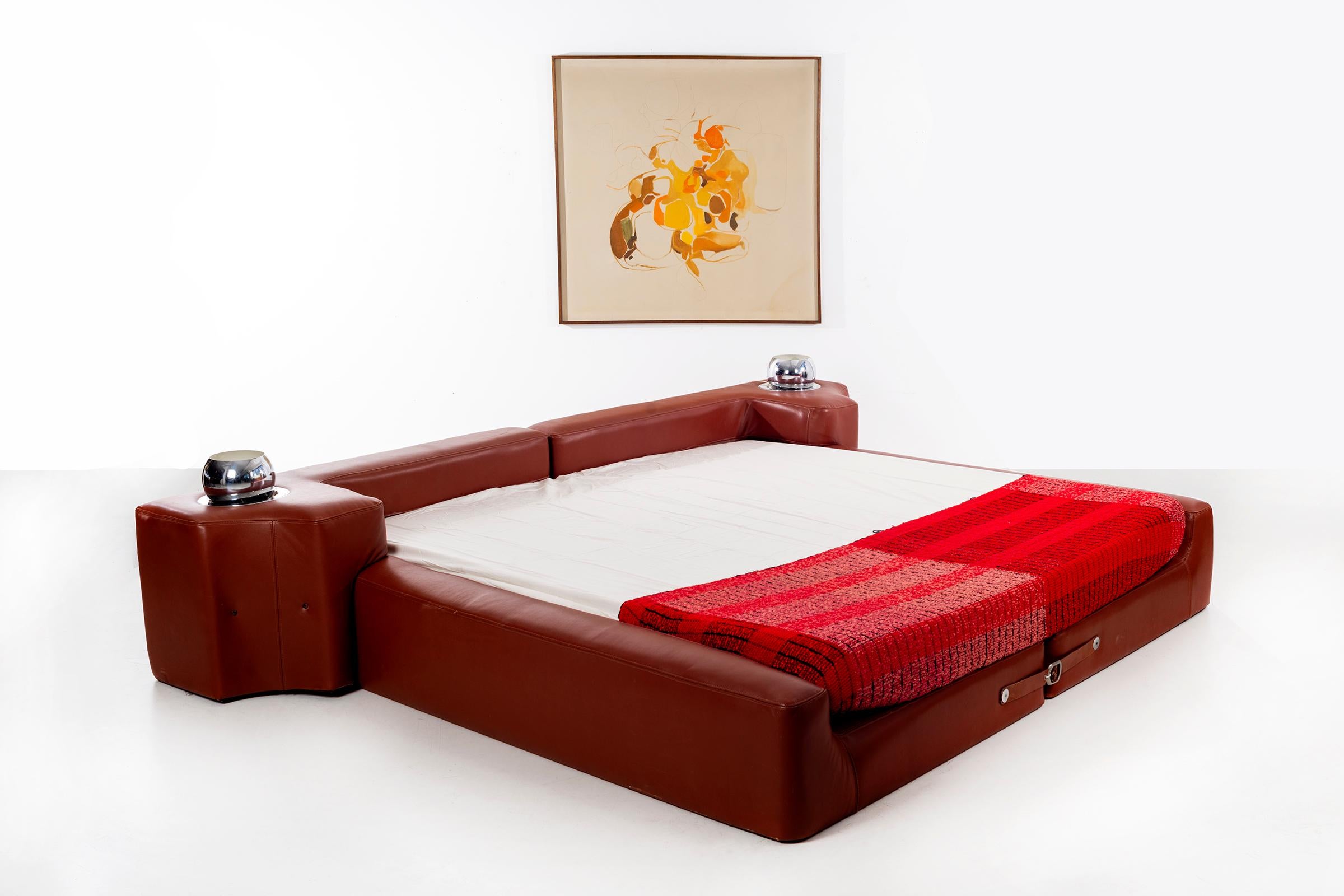 Mid-Century Modern Pace Collection King Size Bed